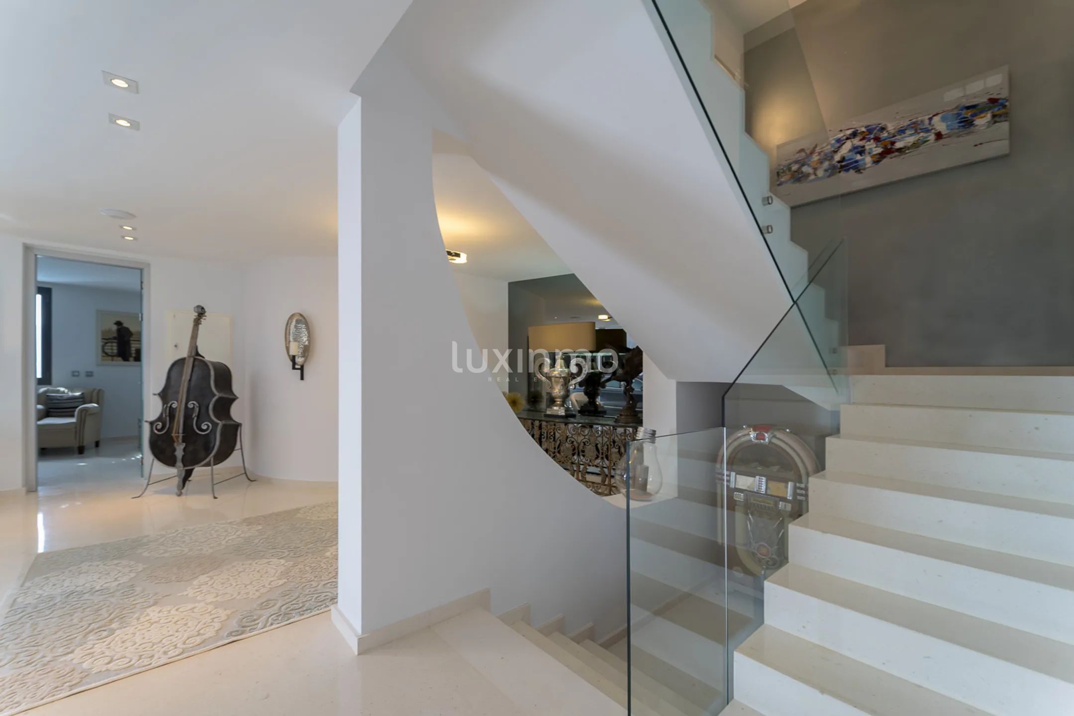 Exklusiv villa i modern stil i eliturbanisering med havsutsikt — photo 67