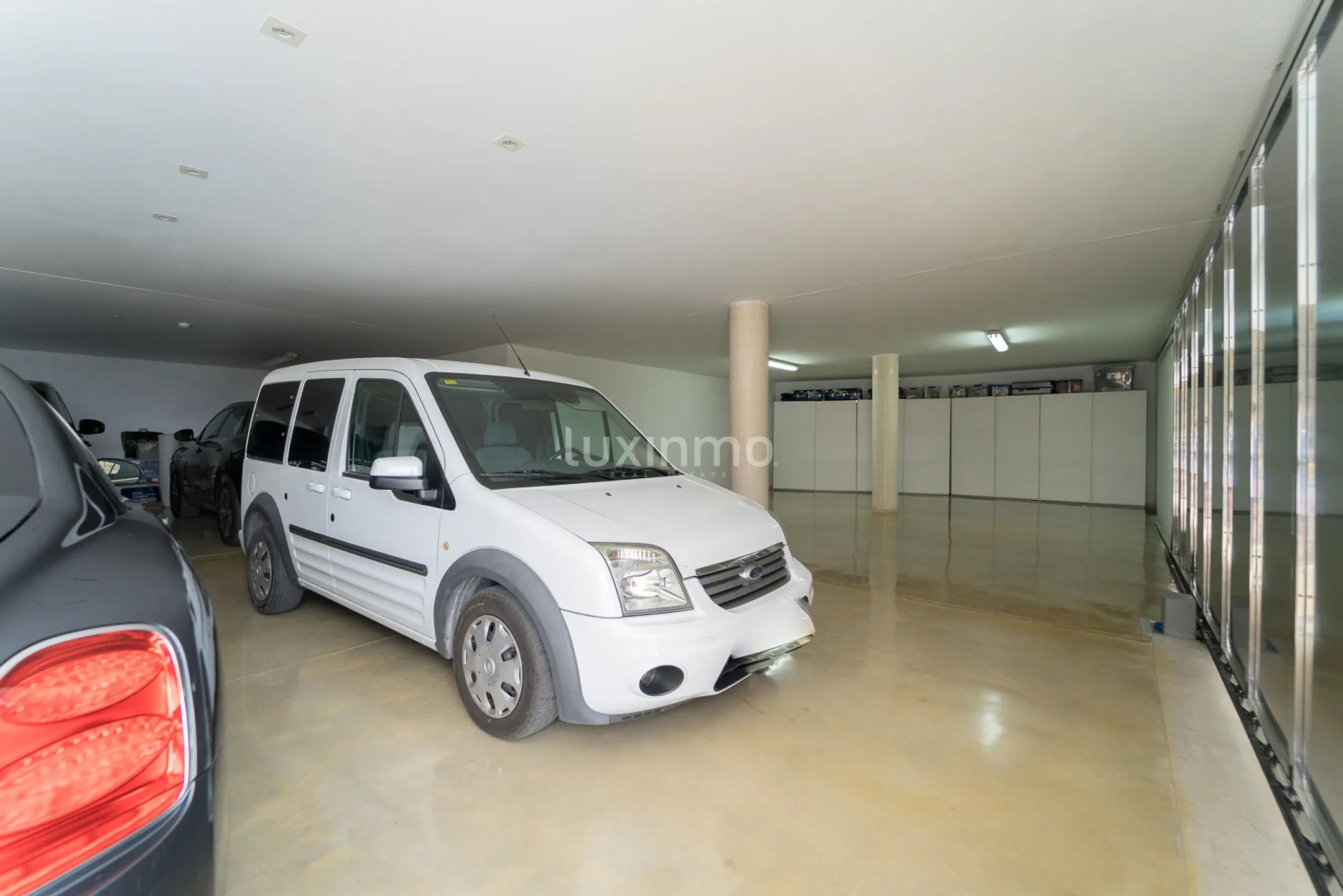 Exklusiv villa i modern stil i eliturbanisering med havsutsikt — photo 69