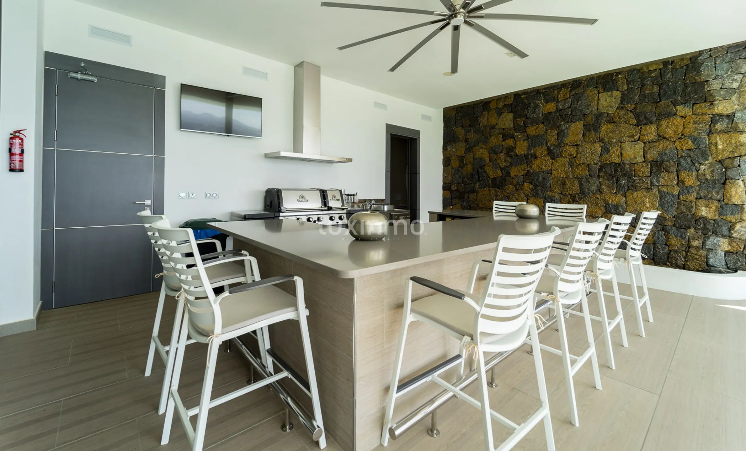 Exklusiv villa i modern stil i eliturbanisering med havsutsikt — photo 10