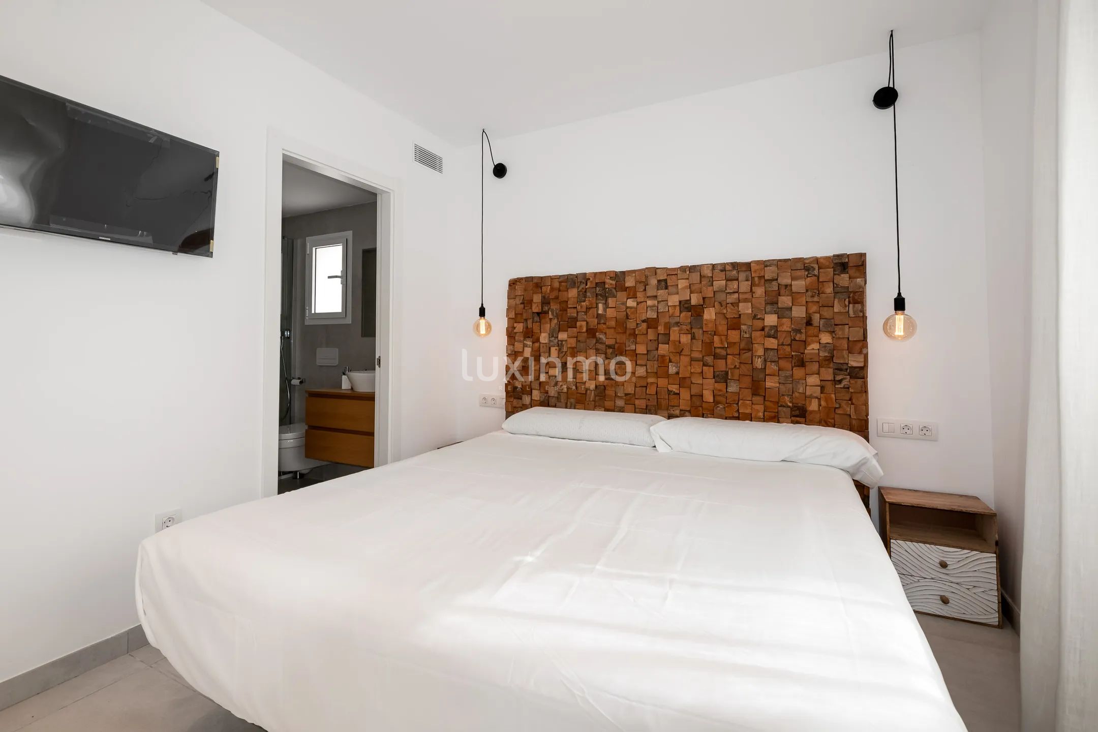 Toppleilighet i to etasjer med havutsikt til salgs i Cala Vadella — photo 20