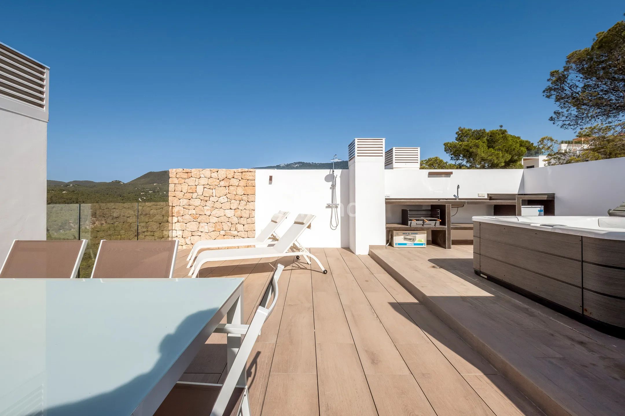 Toppleilighet i to etasjer med havutsikt til salgs i Cala Vadella — photo 30