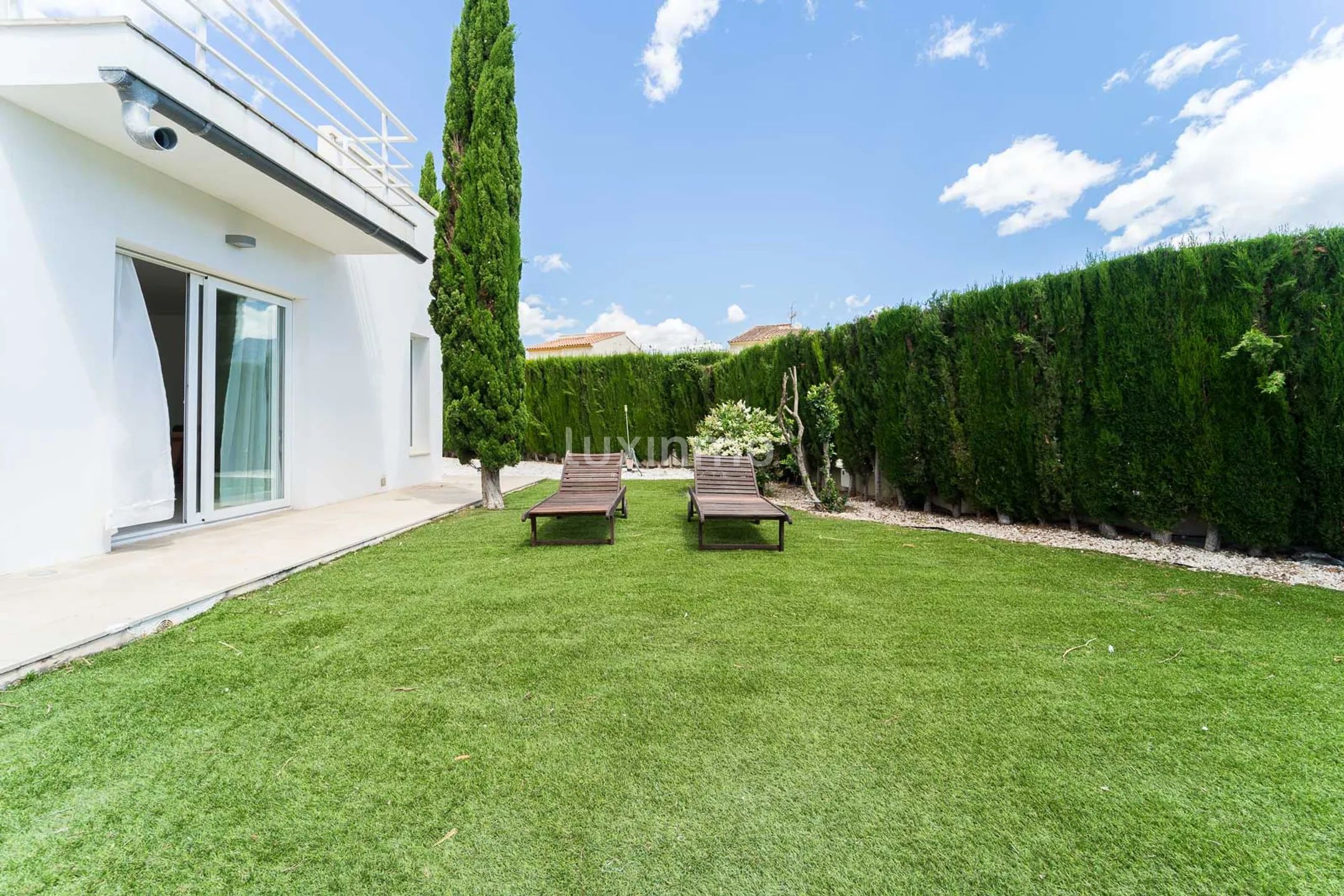 Villa att hyra i La Nucia med pool och trädgård — photo 4
