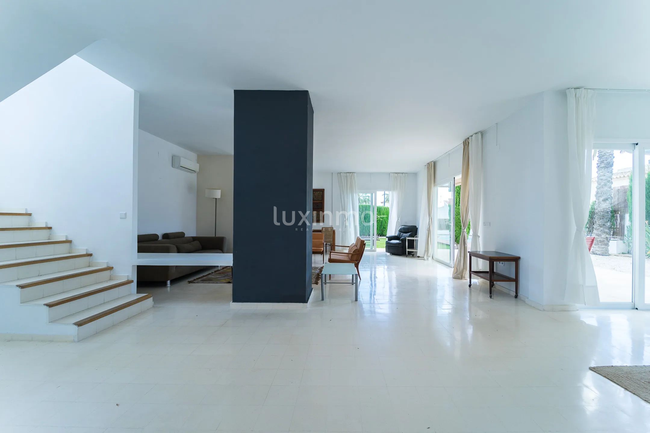 Villa att hyra i La Nucia med pool och trädgård — photo 9