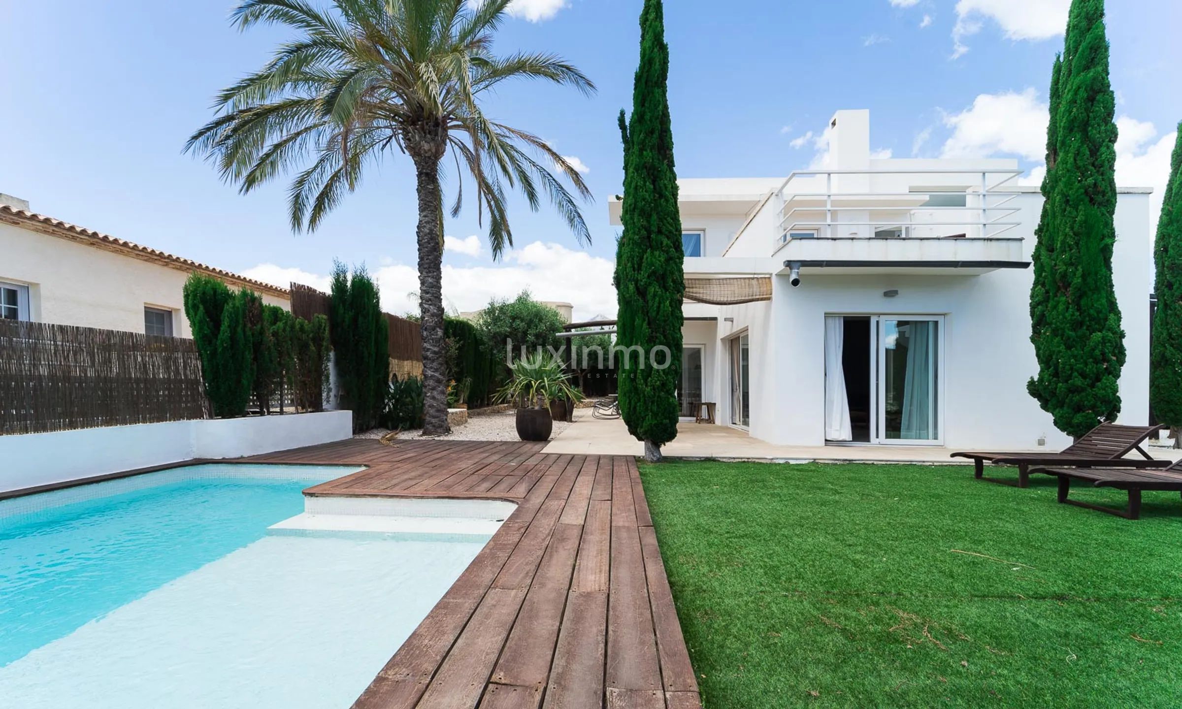 Villa att hyra i La Nucia med pool och trädgård — photo 1