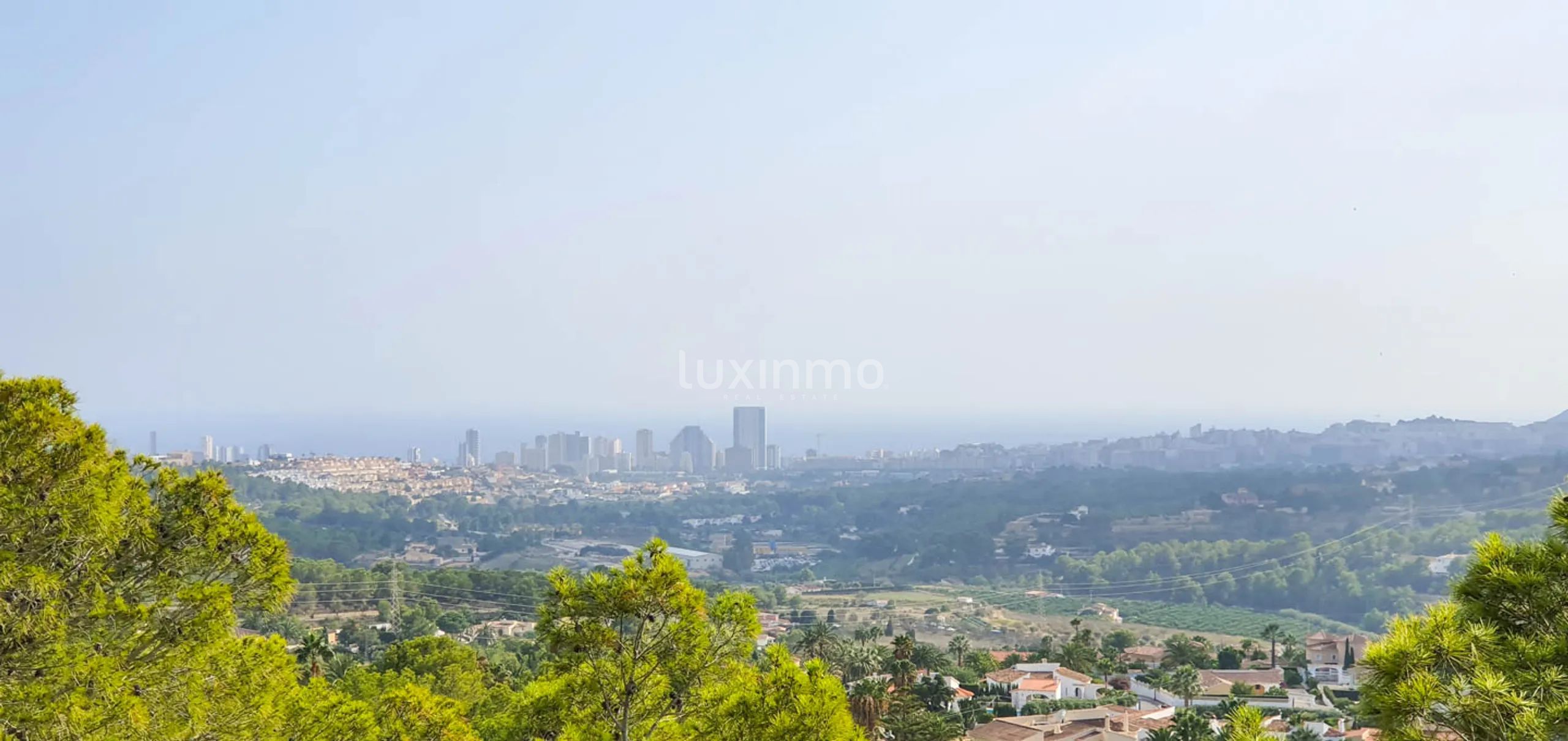 Byggnadsmark till salu i Calpe