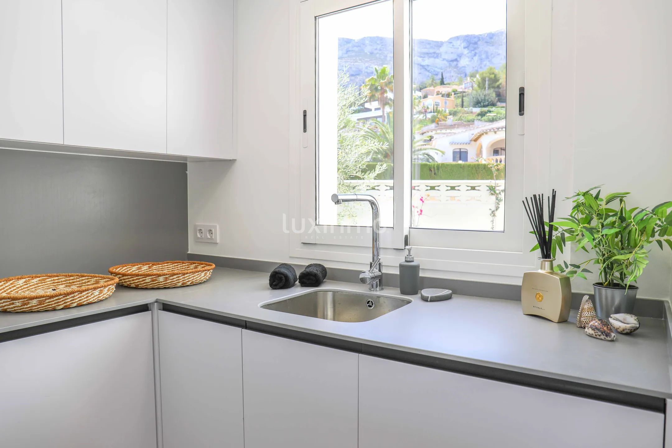 Modern Bungalow in El Montgó — photo 27