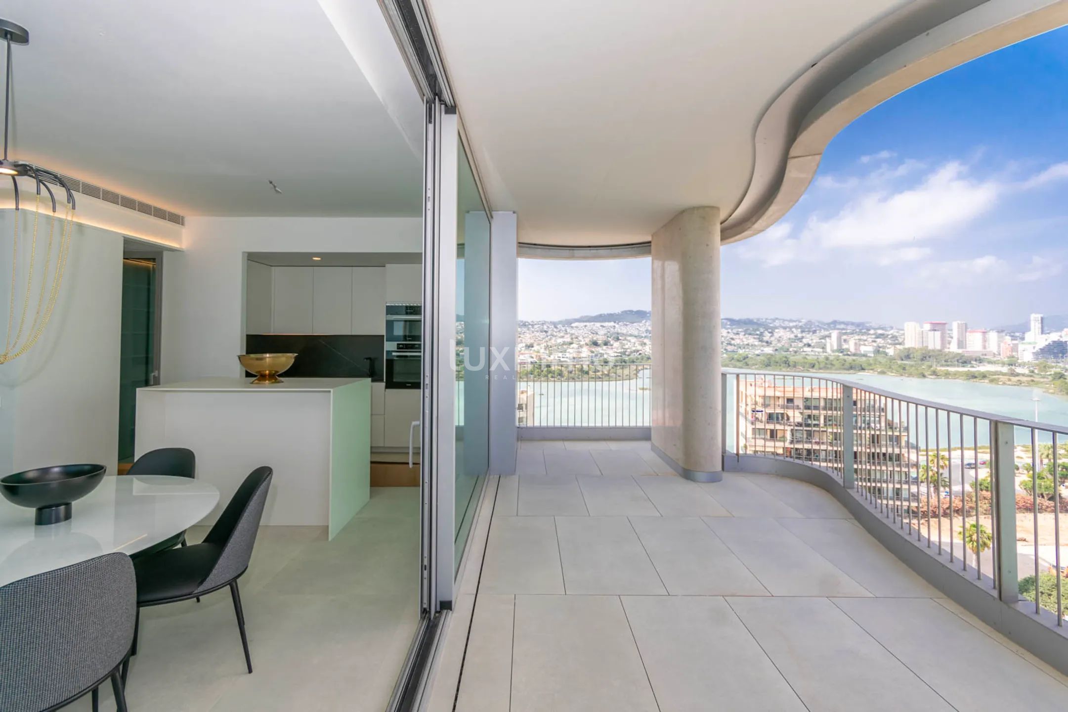 New development in Arenal-Bol Beach, Calpe, Costa Blanca — photo 8