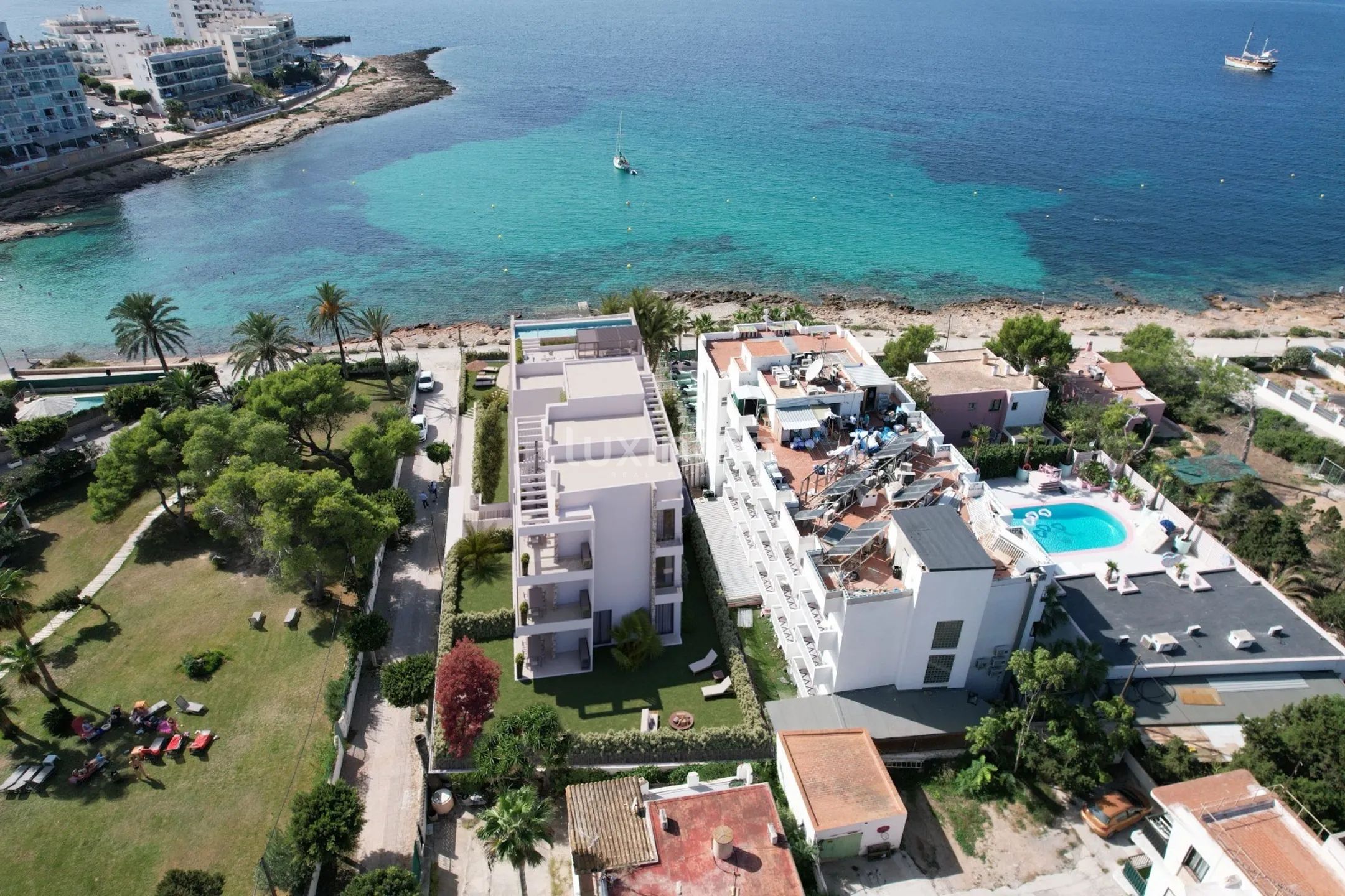 Modern Apartment in Sant Antoni de Portmany — photo 18