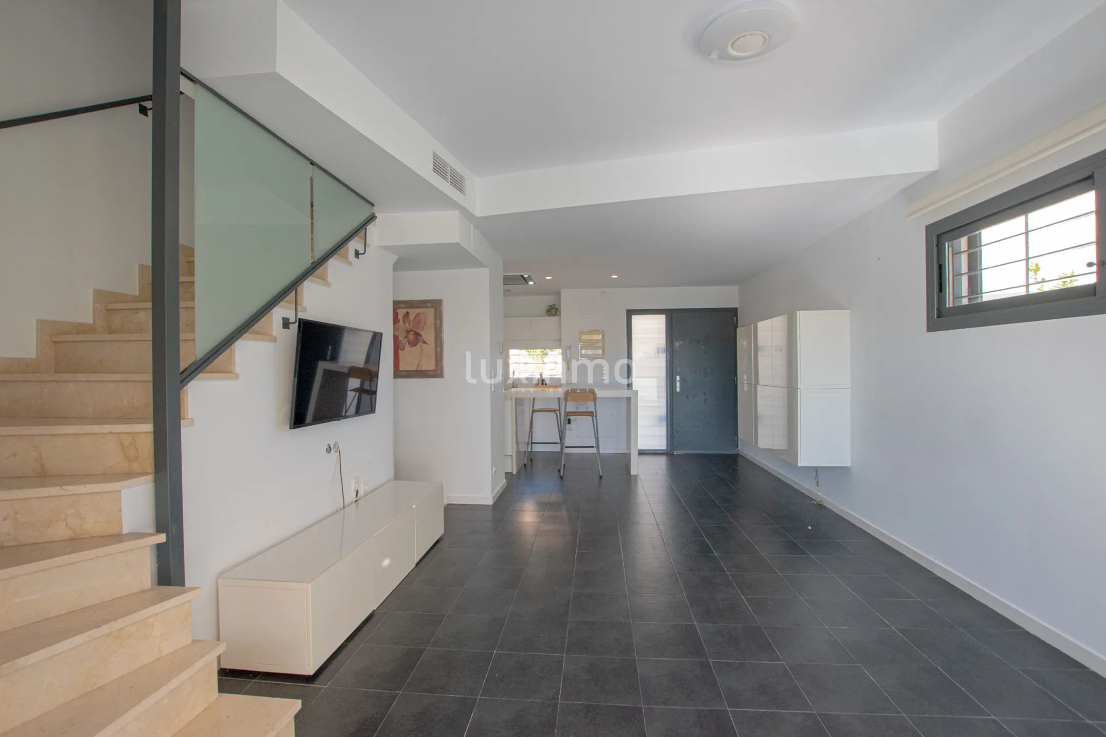 Terraced house for long term rent in Mascarat — photo 11