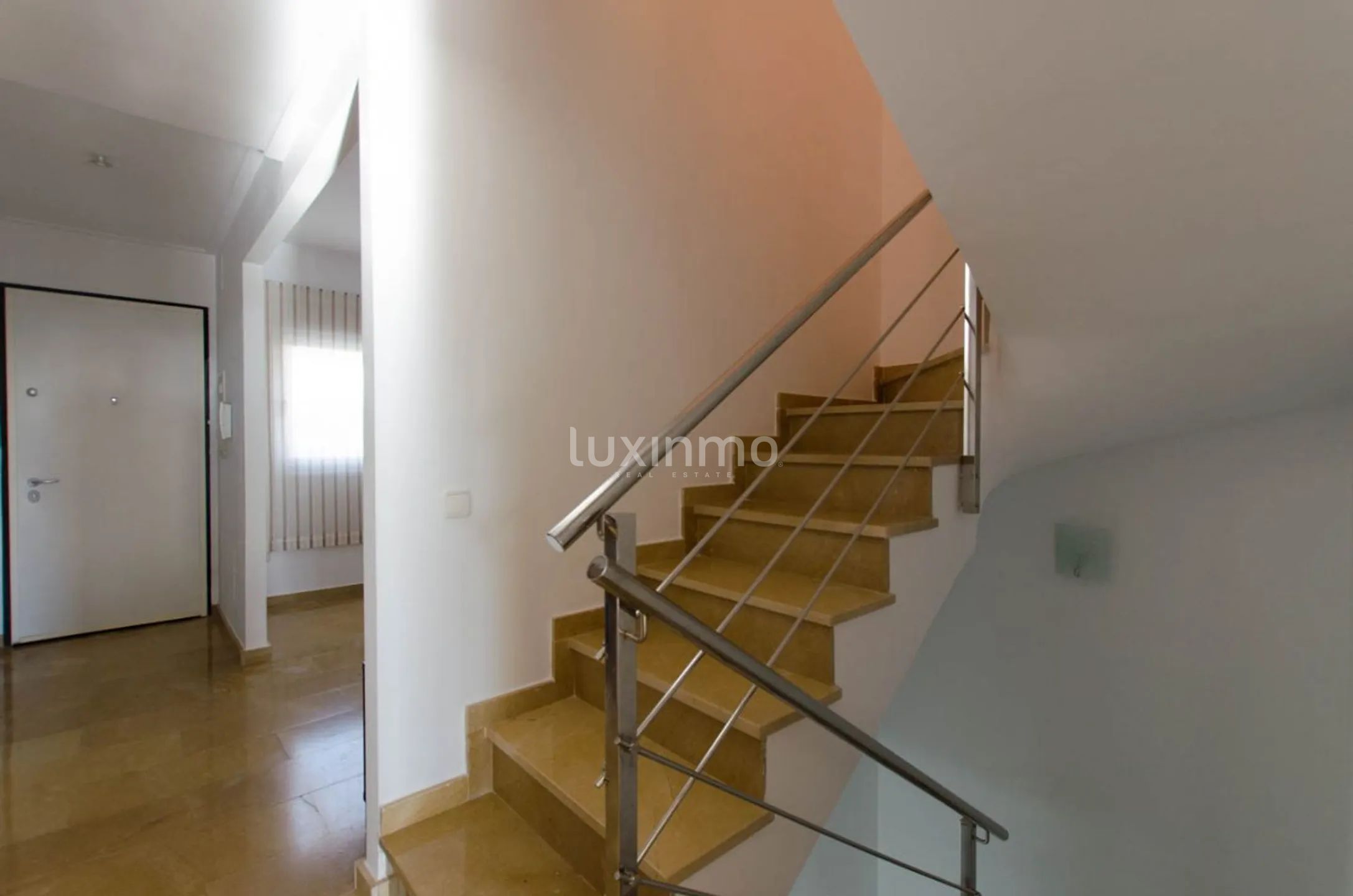 Cмежный дом на длительную аренду в Кальпе — photo 3