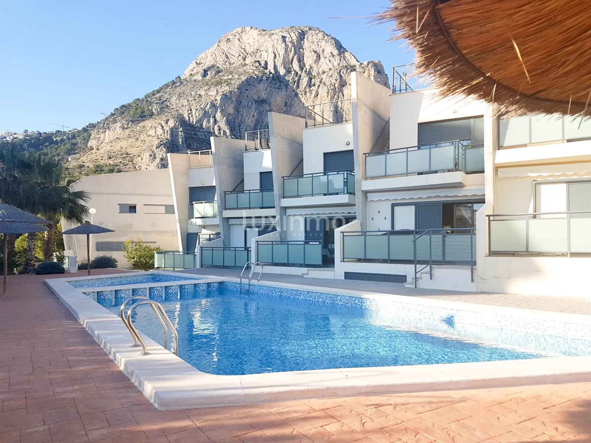 Townhouse for long term rental with panoramic views in Mascarat — photo 1
