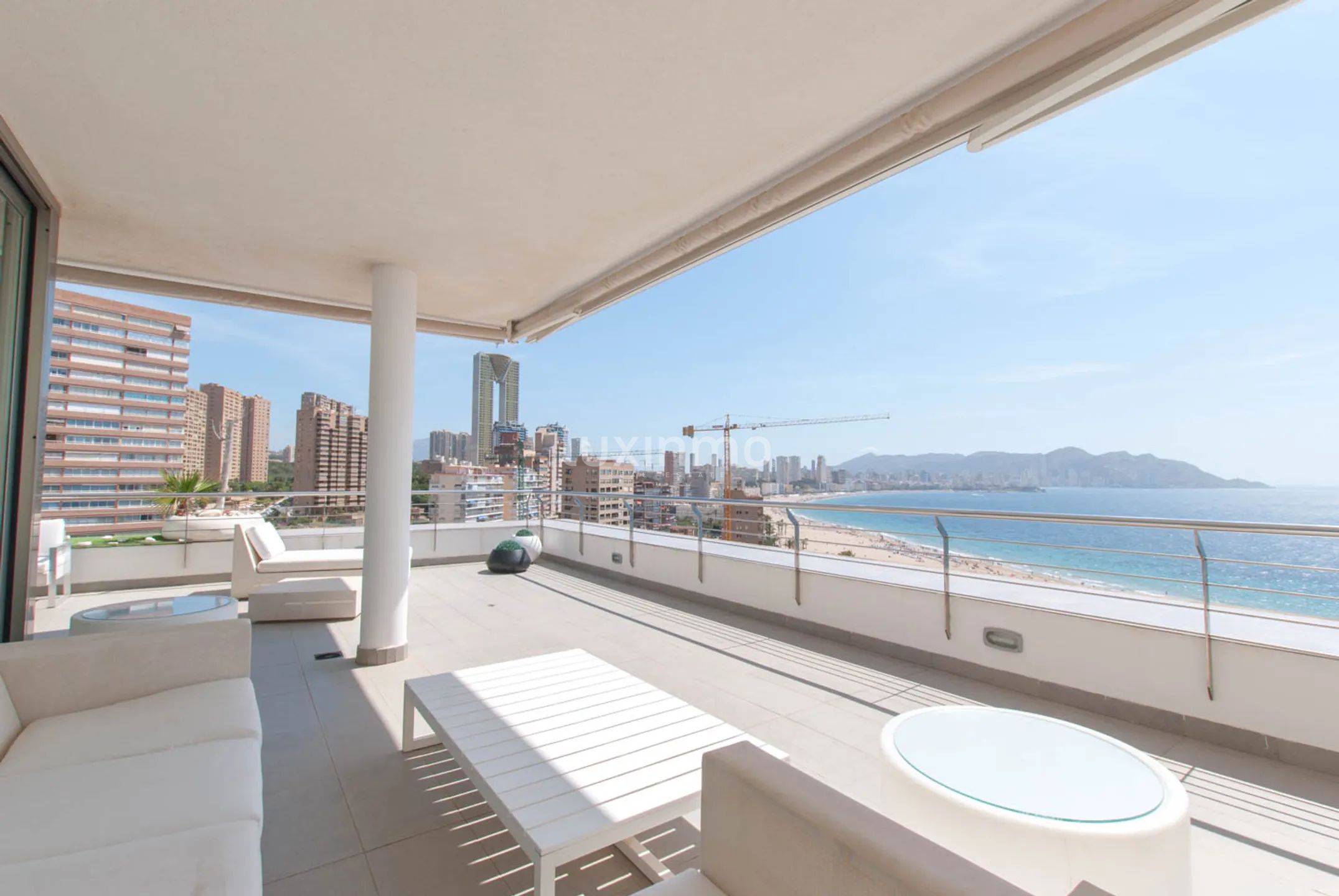 Se Аlquila un ático de lujo con vistas al mar en Benidorm — photo 1