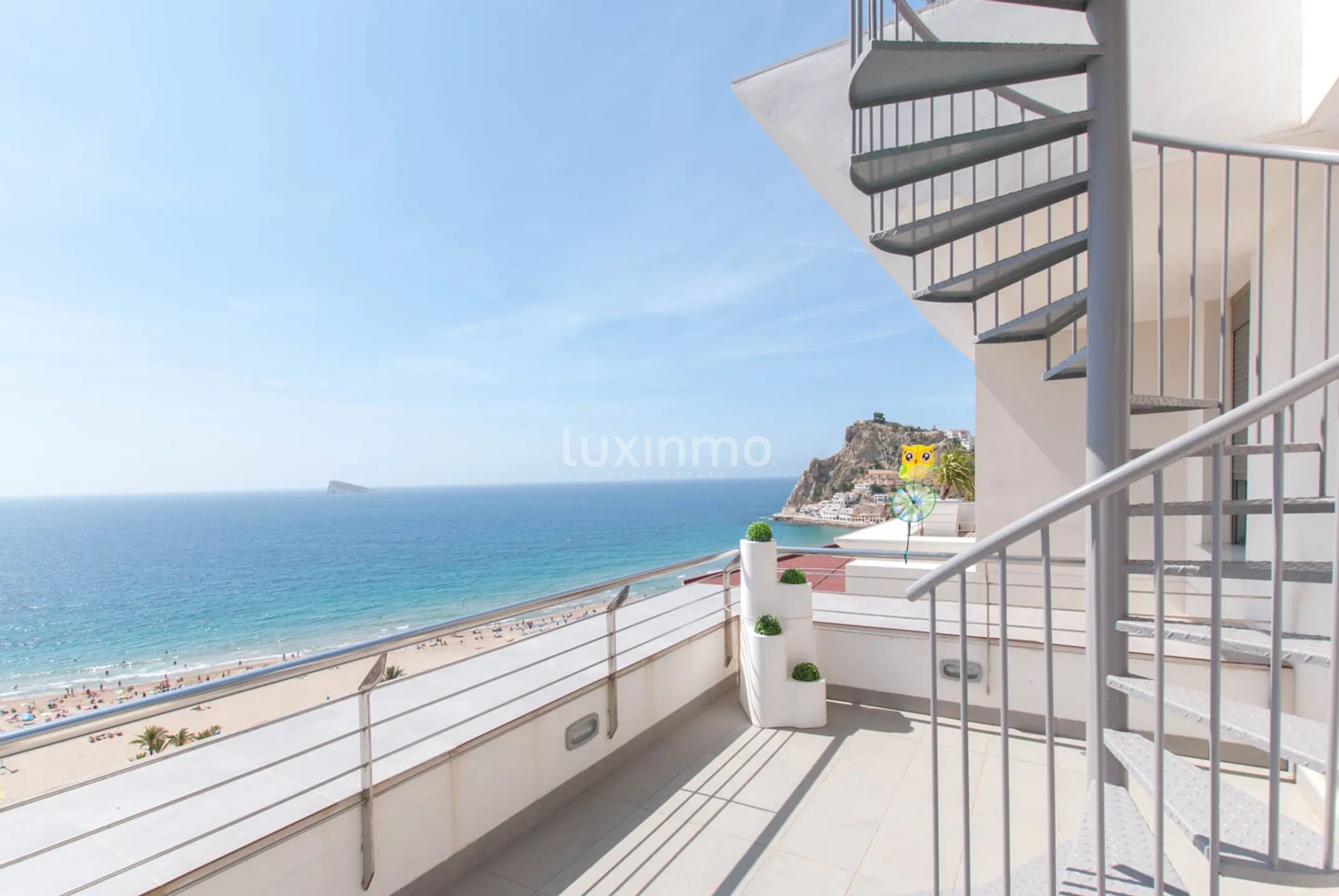 Se Аlquila un ático de lujo con vistas al mar en Benidorm — photo 4