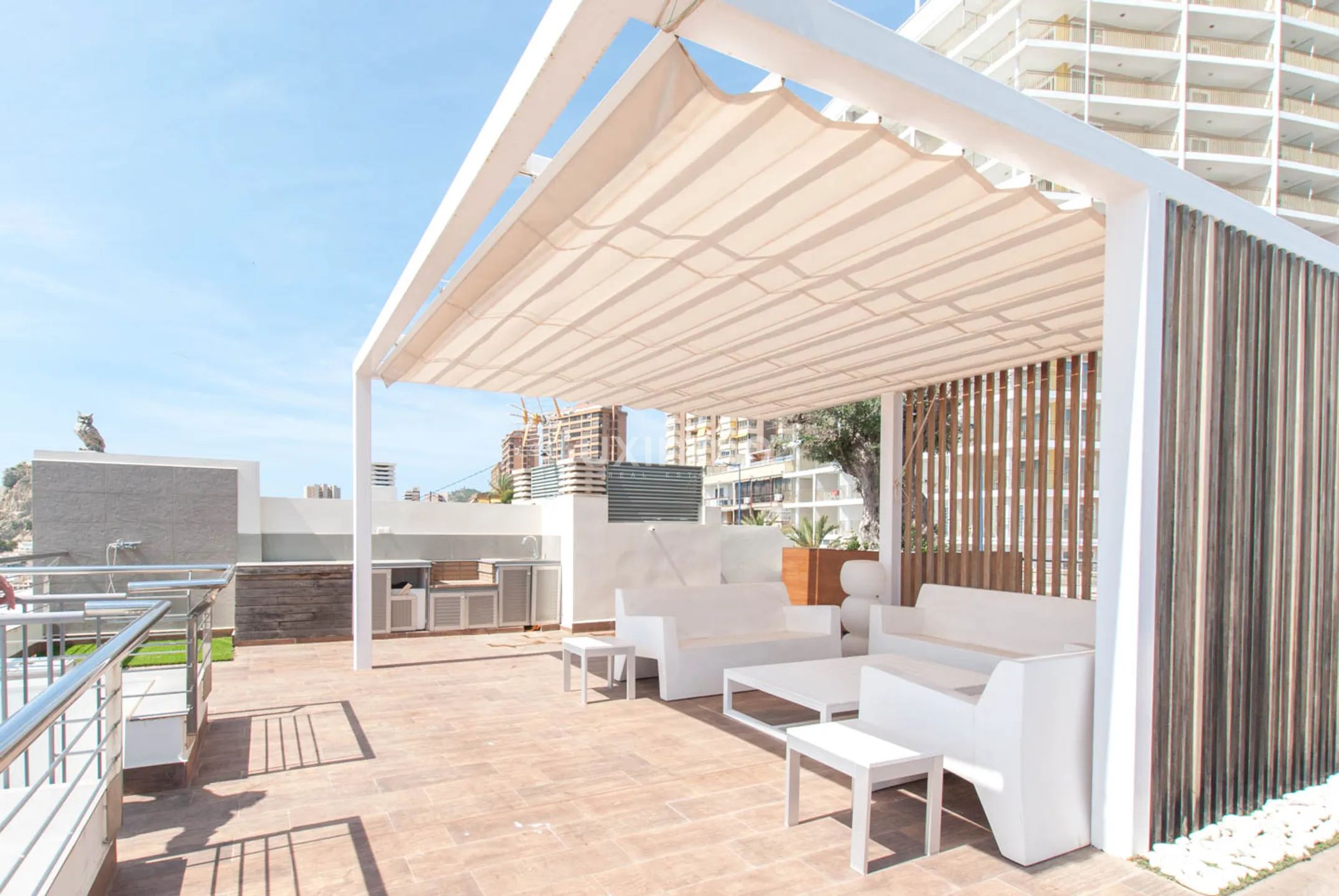 Se Аlquila un ático de lujo con vistas al mar en Benidorm — photo 5