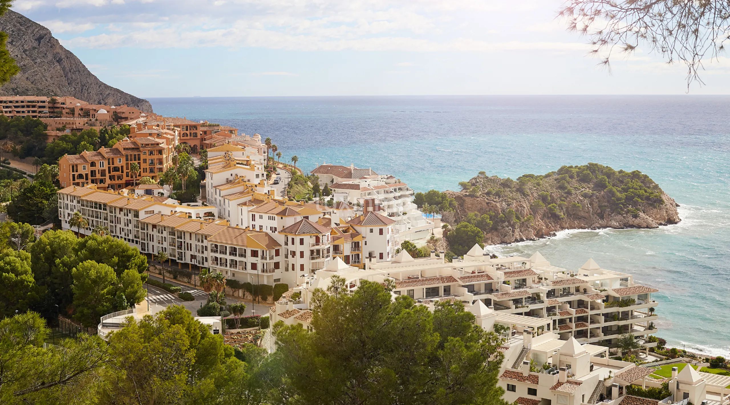 Fascinating luxury villa facing the sea for sale in Altea — photo 24