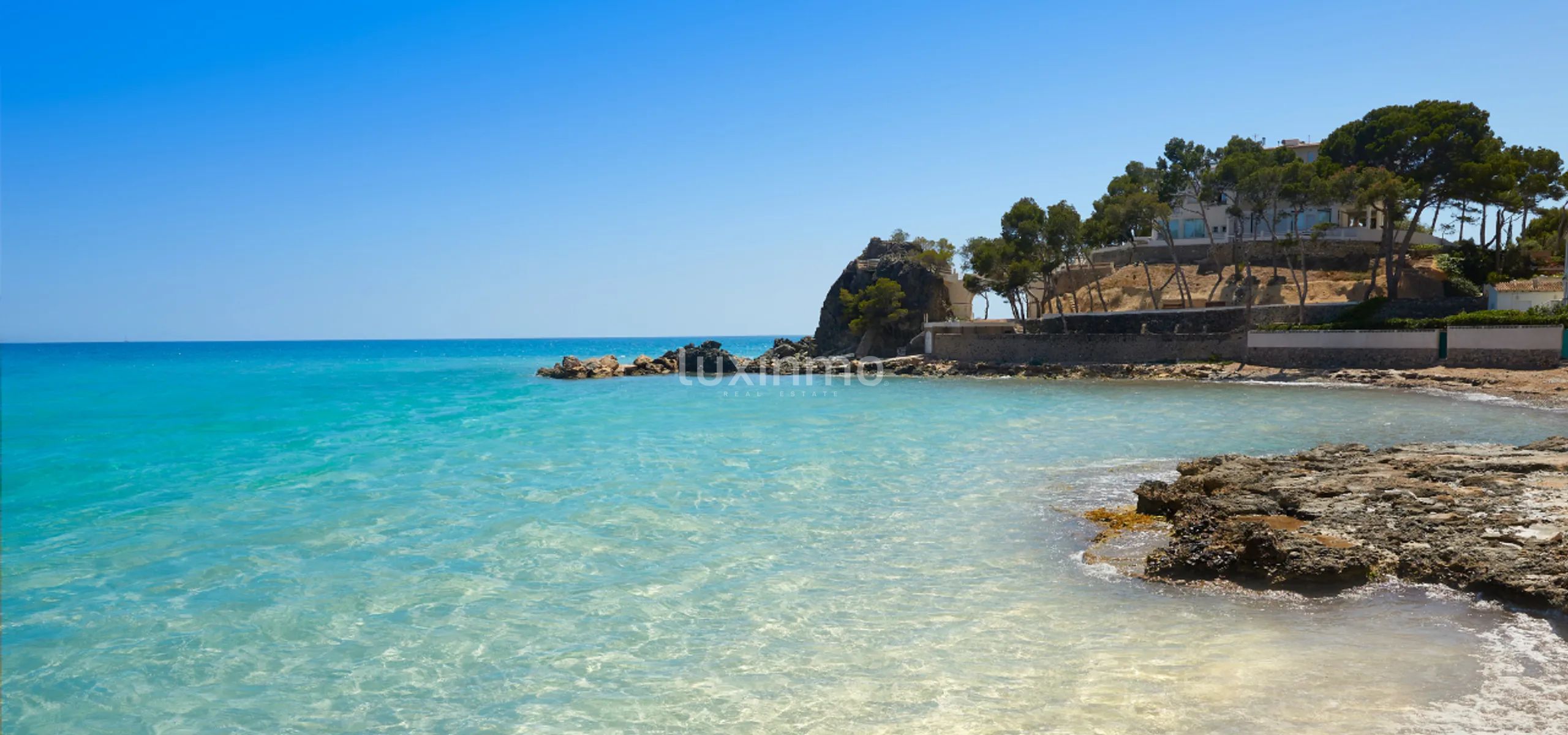 Fascinating luxury villa facing the sea for sale in Altea — photo 17
