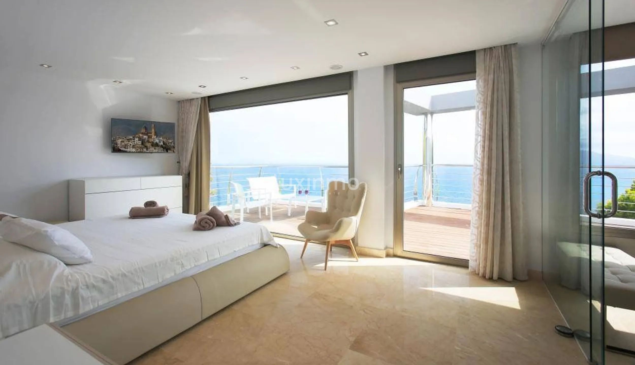 Fascinating luxury villa facing the sea for sale in Altea — photo 15