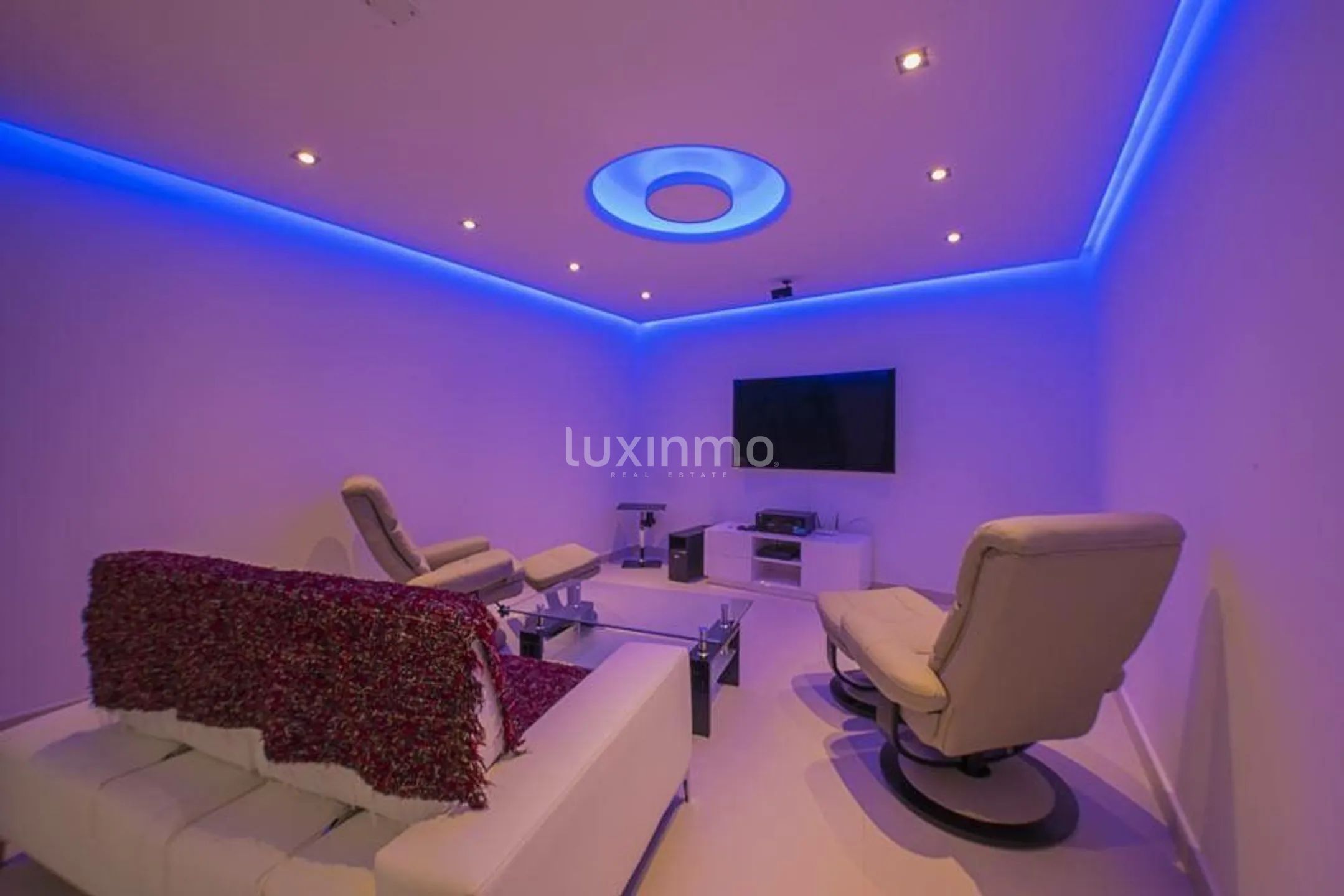 Fascinating luxury villa facing the sea for sale in Altea — photo 6