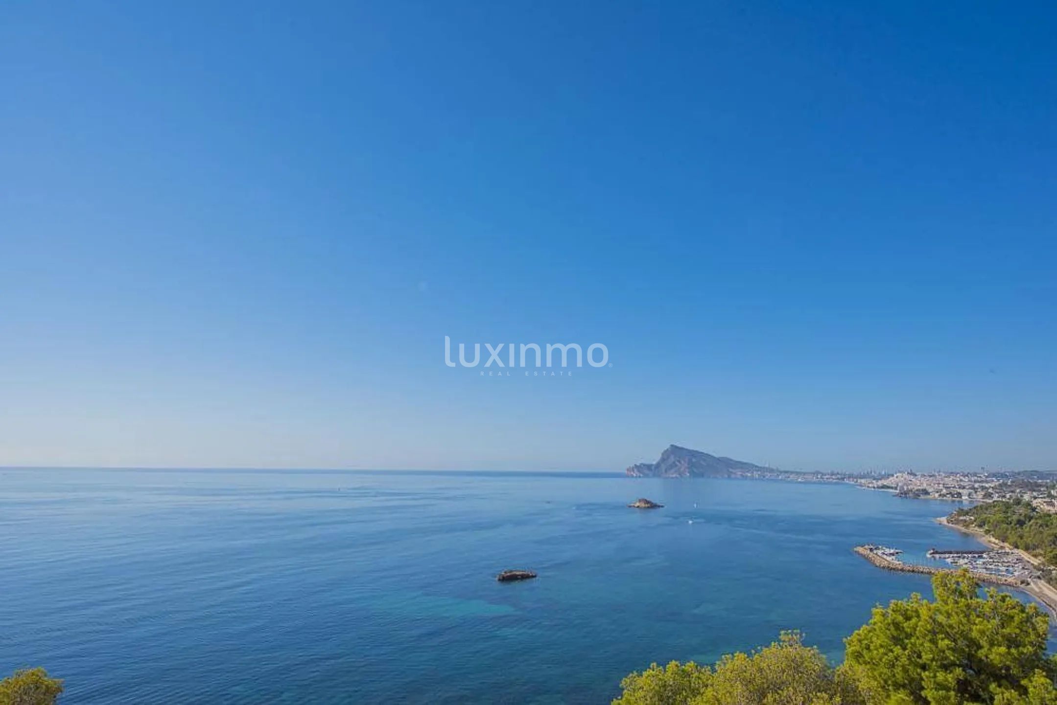 Fascinating luxury villa facing the sea for sale in Altea — photo 9