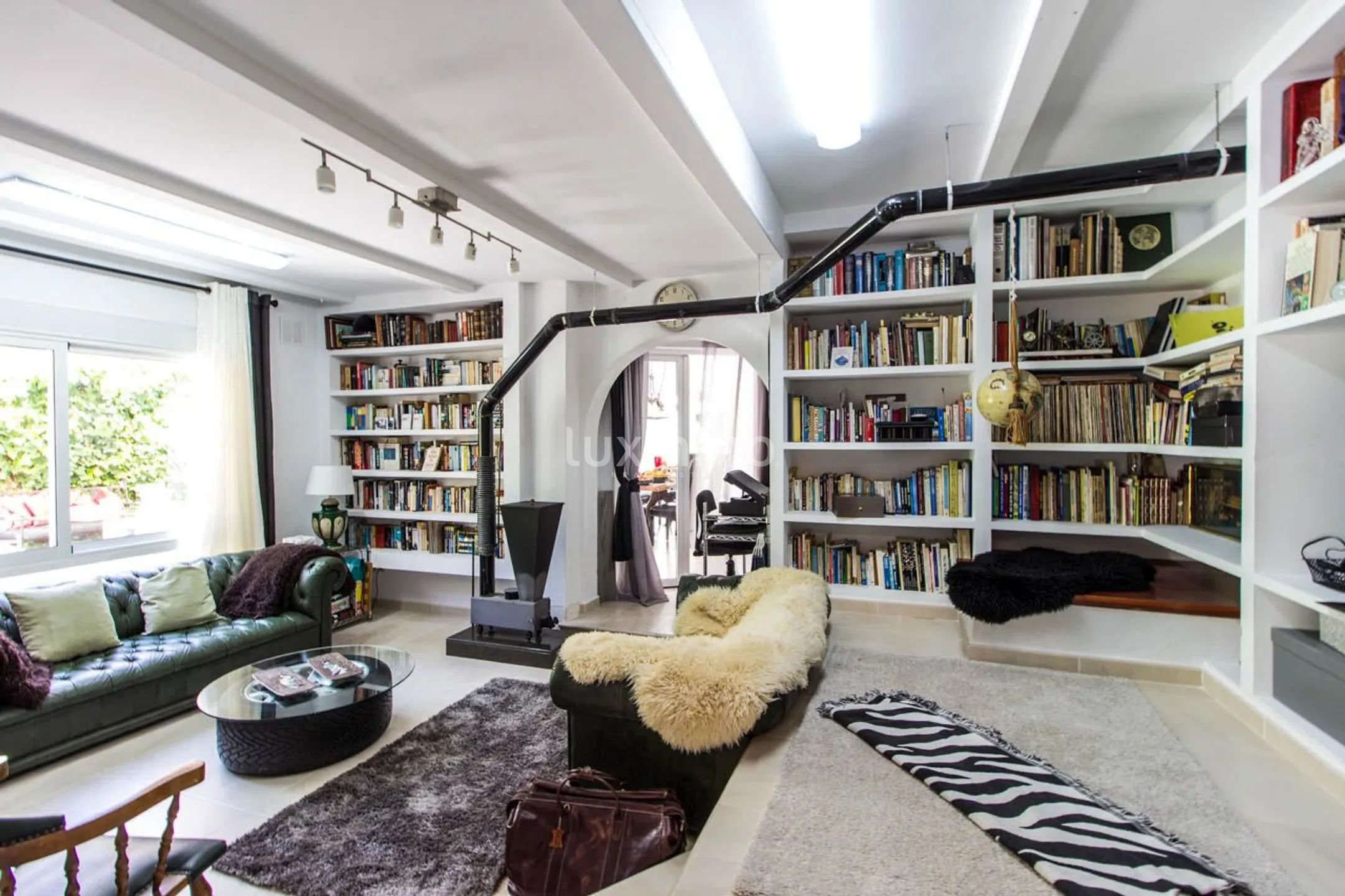 Mediterranean style villa with total privacy for sale in Calpe — photo 11