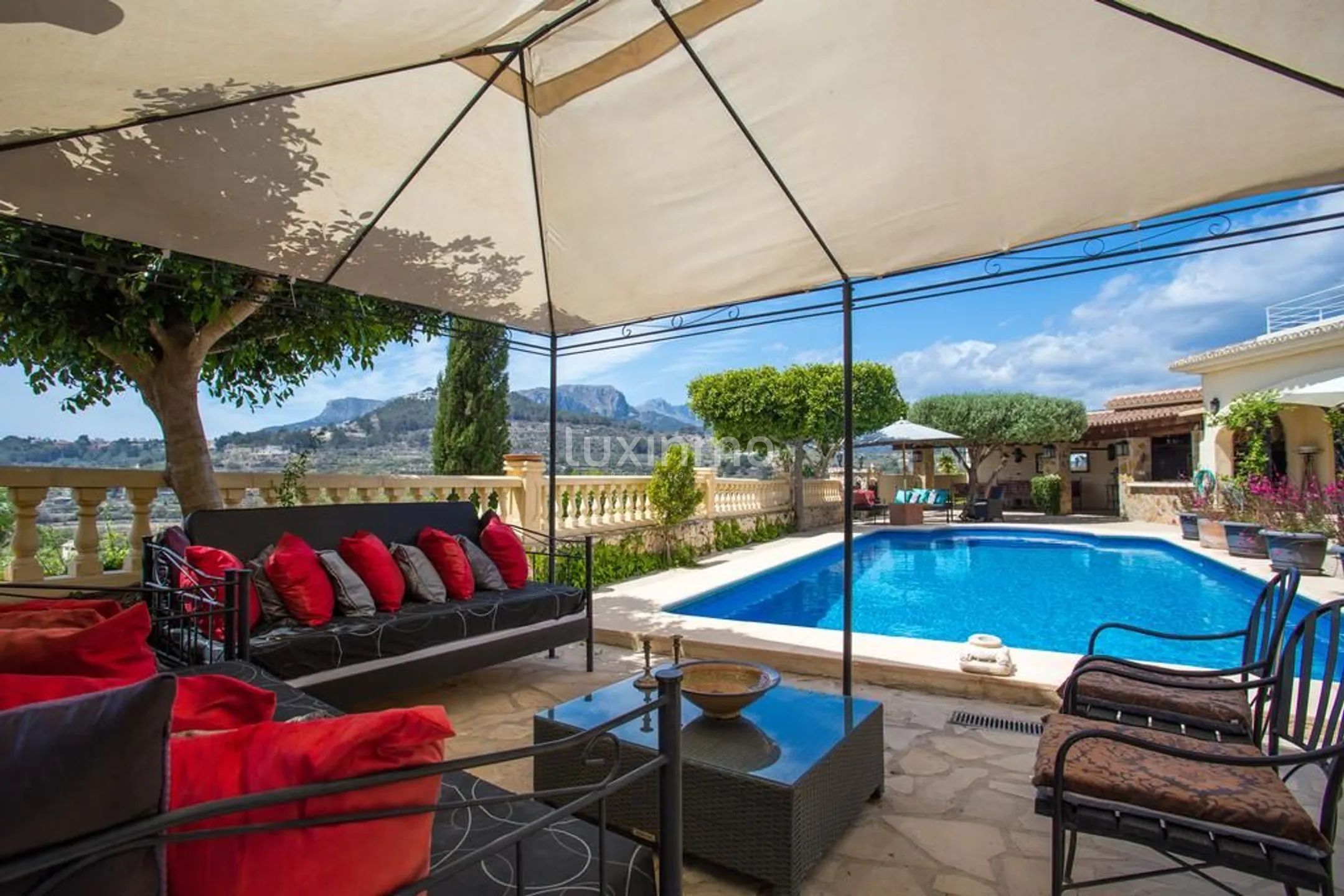 Mediterranean style villa with total privacy for sale in Calpe — photo 12