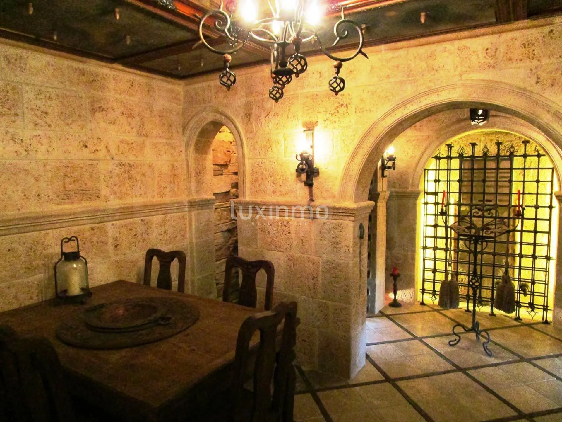 Luxus-Villa in einem einzigartigen Ort zum Verkauf in La Nucia — photo 11