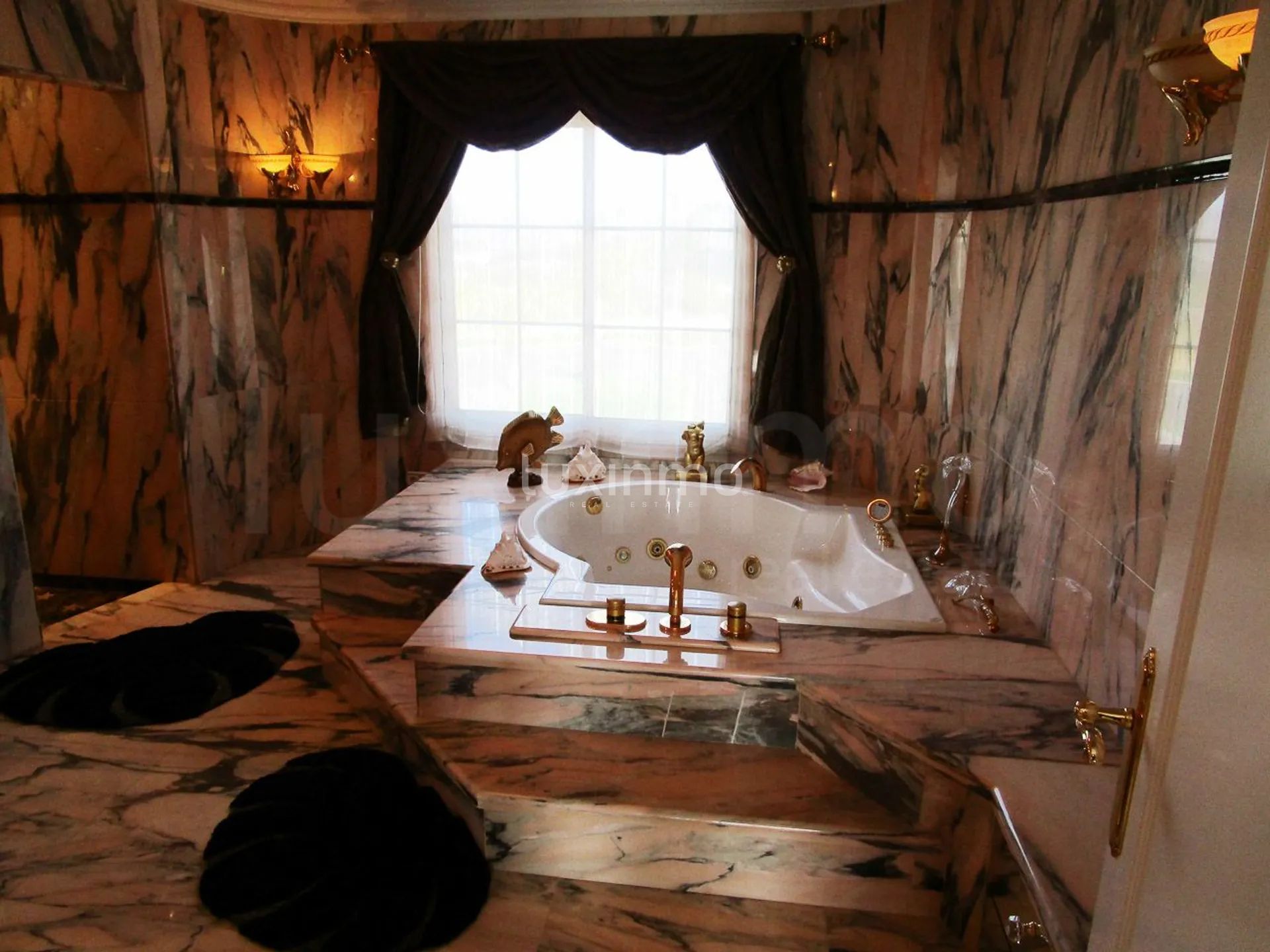 Luxus-Villa in einem einzigartigen Ort zum Verkauf in La Nucia — photo 21