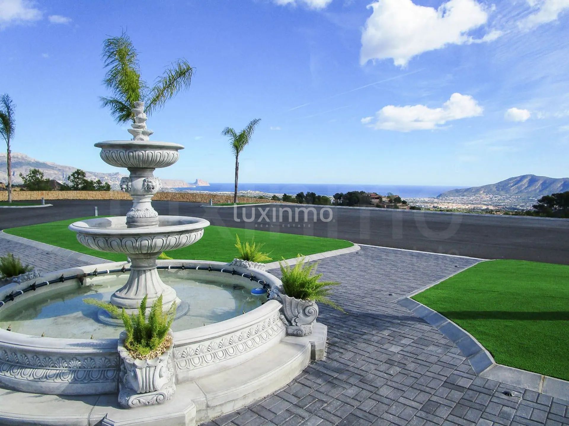 Luxus-Villa in einem einzigartigen Ort zum Verkauf in La Nucia — photo 10