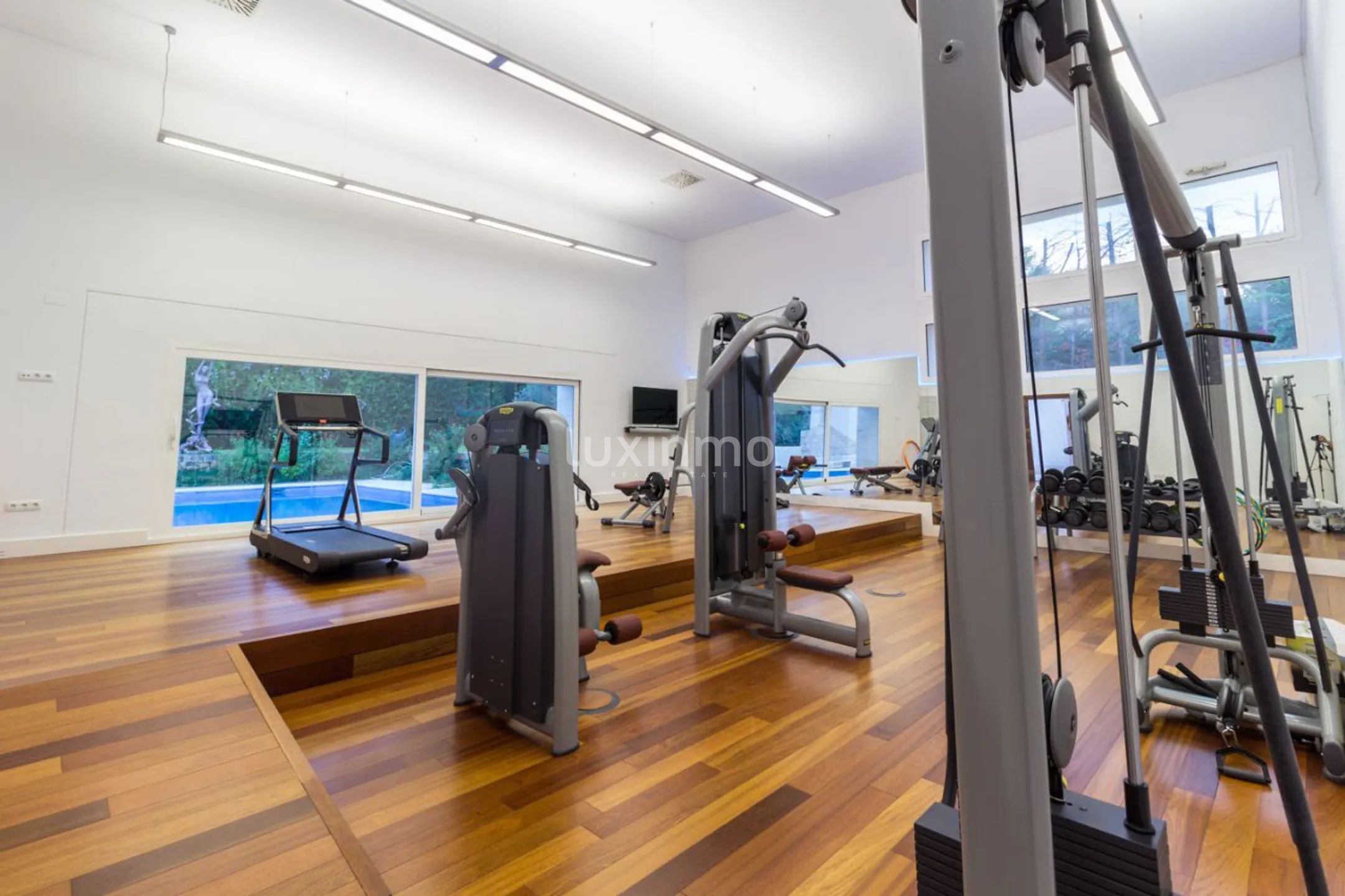 Luxury villa for sale on the first beach line in Denia — photo 18