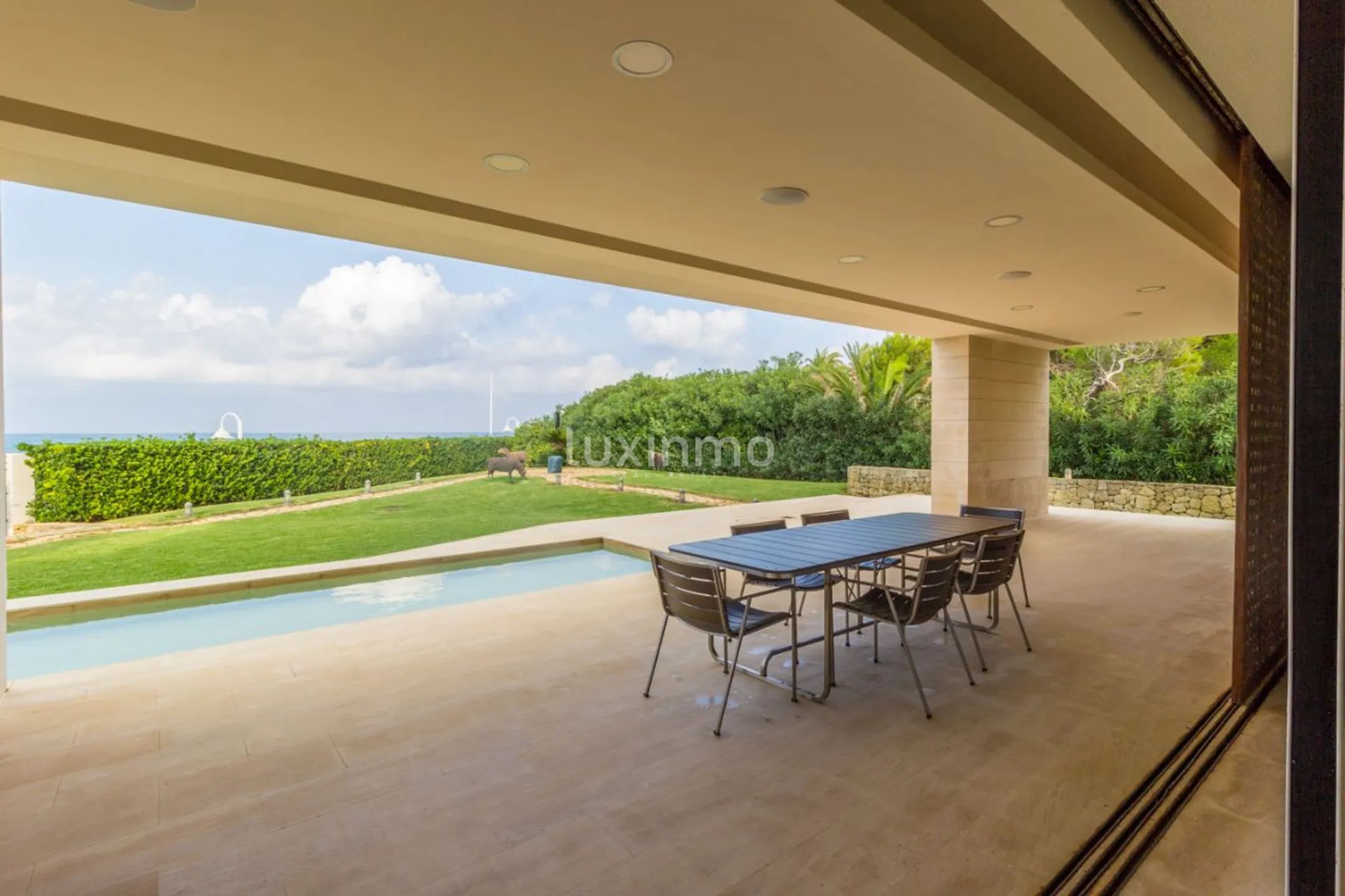 Luxury villa for sale on the first beach line in Denia — photo 23