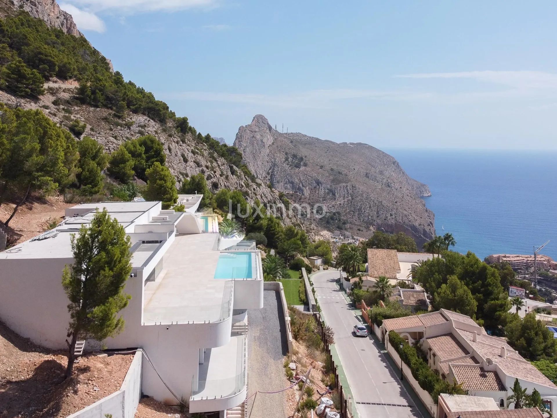 Luksusowa willa w zamkniętej urbanizacji Altea Hills — photo 3