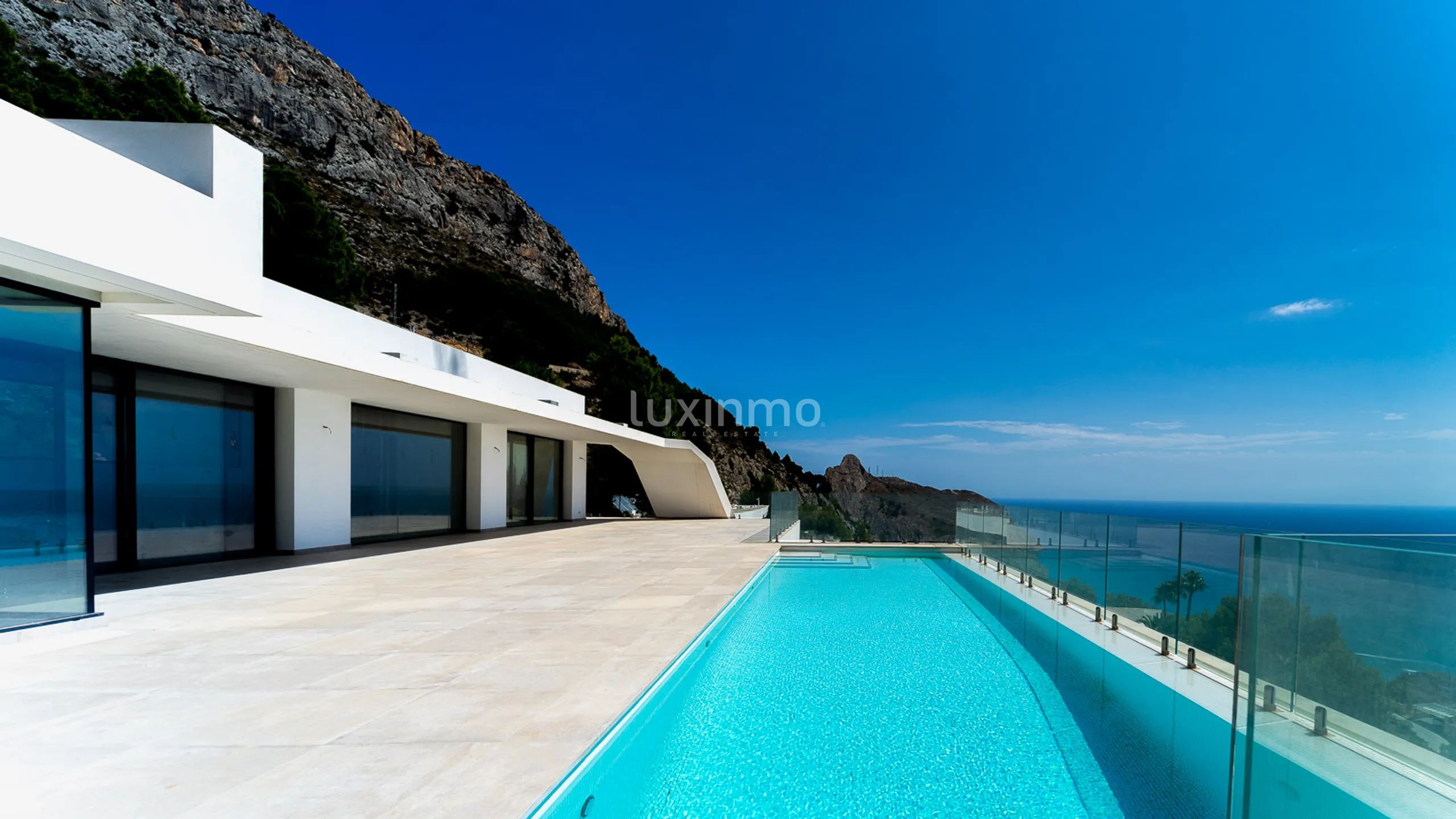 Luksusowa willa w zamkniętej urbanizacji Altea Hills — photo 4