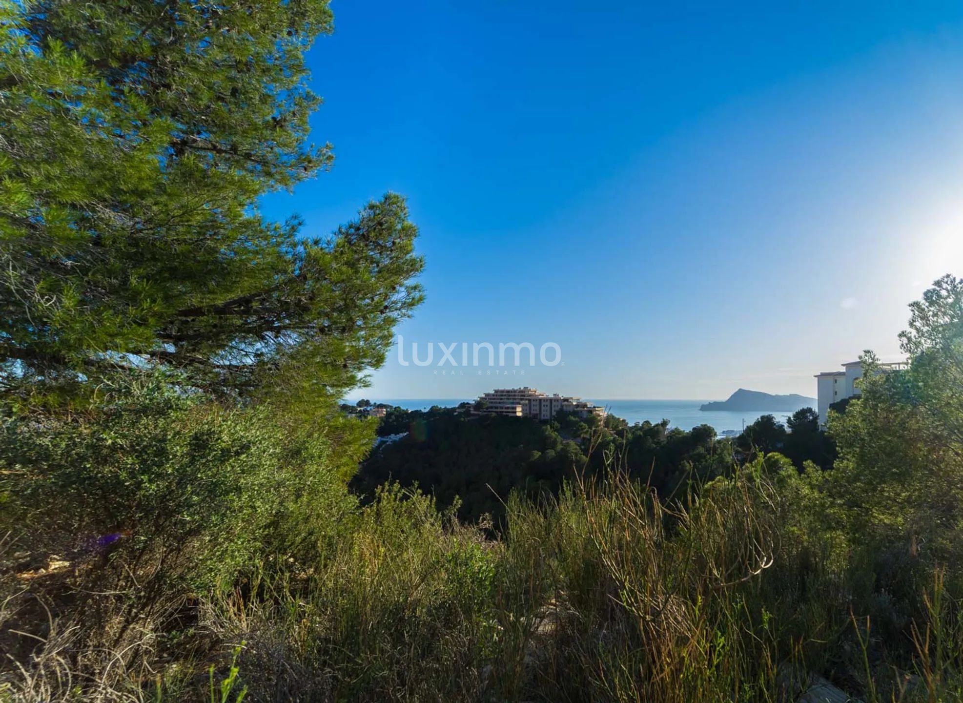 Till salu en tomt i sluten urbanisering av Altea Hills — photo 3