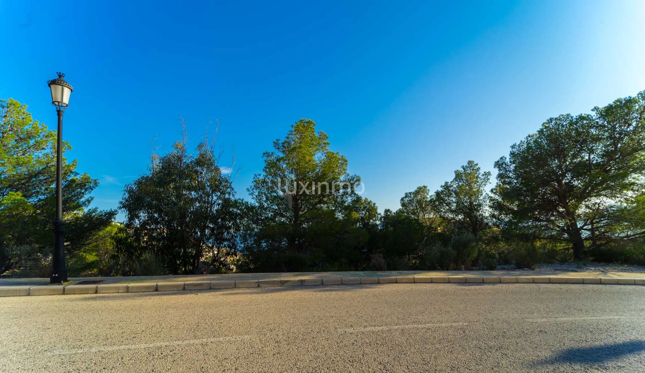 Till salu en tomt i sluten urbanisering av Altea Hills — photo 9