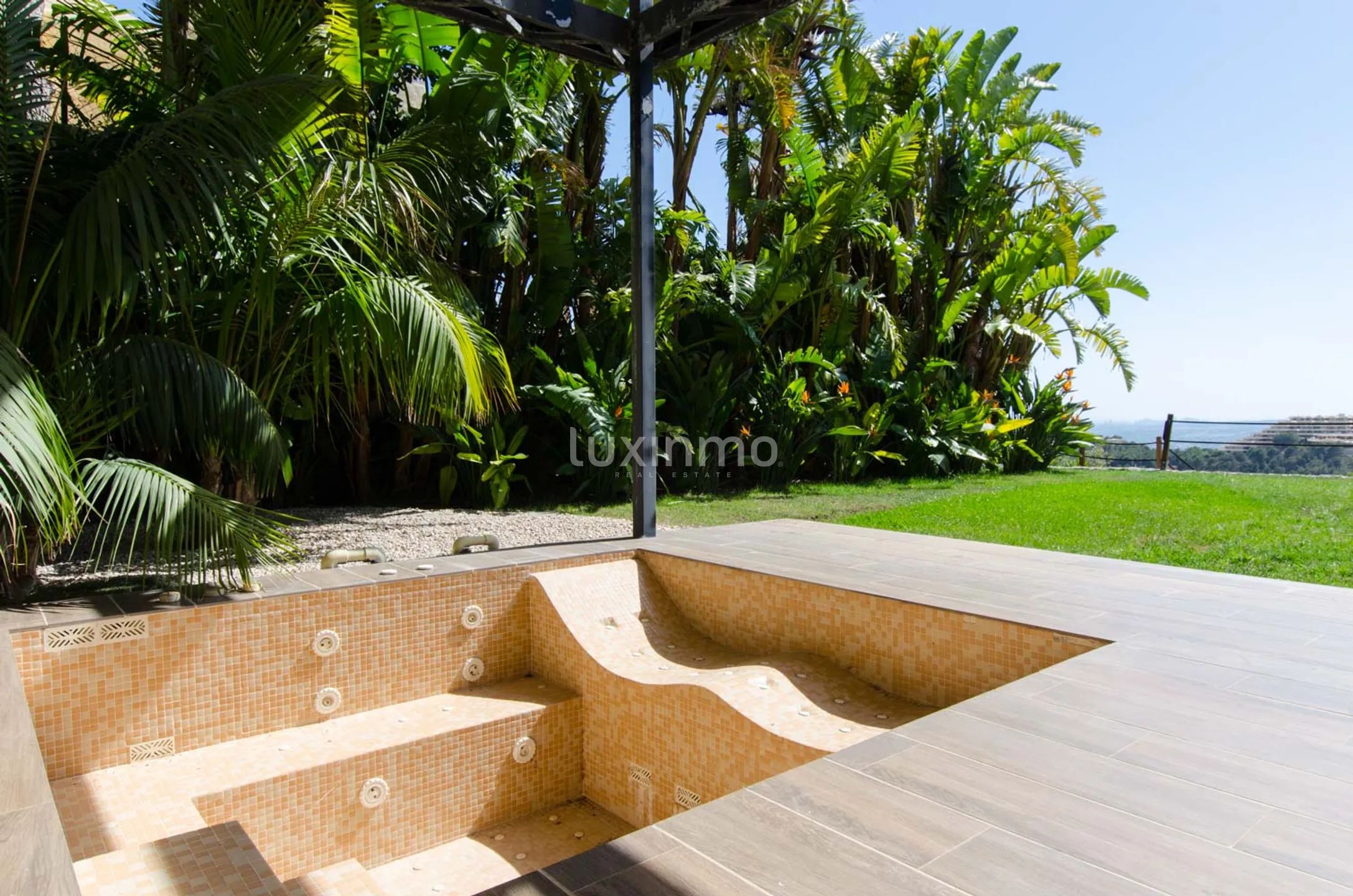For sale luxury villa in the prestigious urbanization Altea Hills — photo 38
