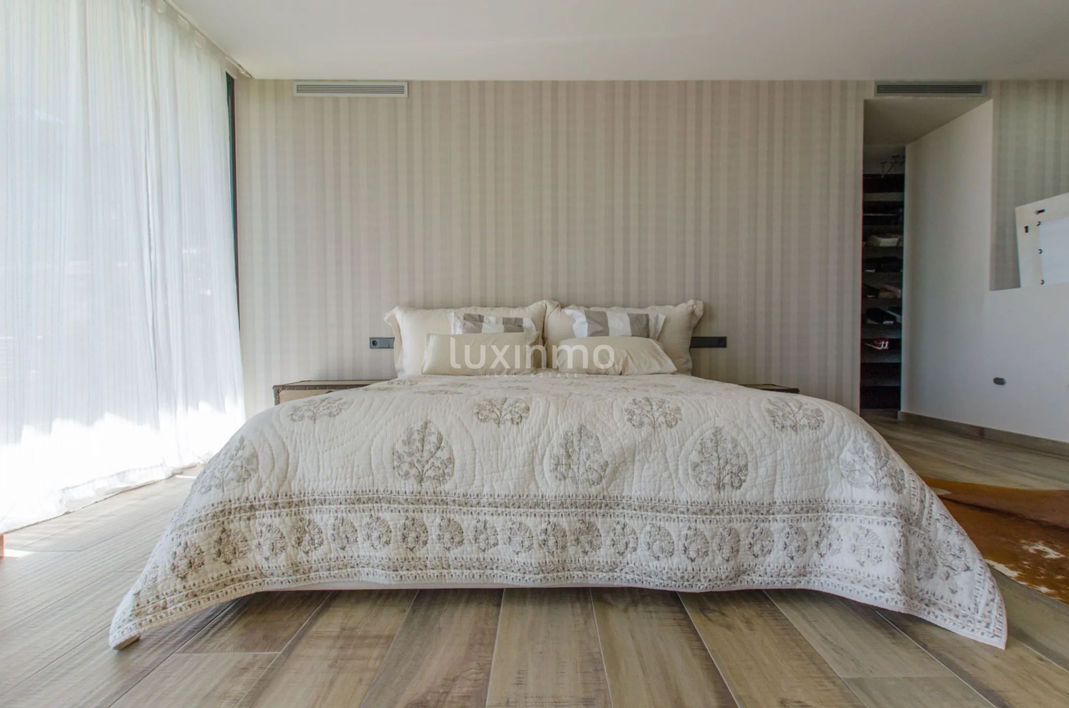 For sale luxury villa in the prestigious urbanization Altea Hills — photo 46