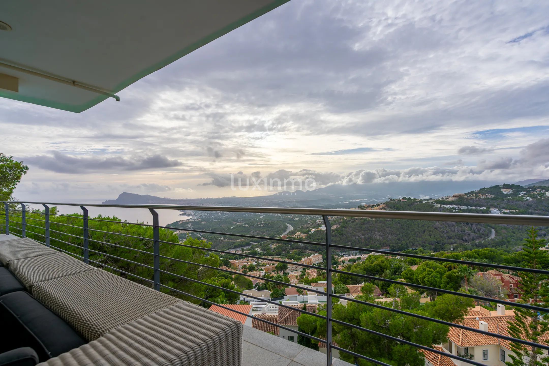 Modern Villa in Altea Hills with sea view — photo 11