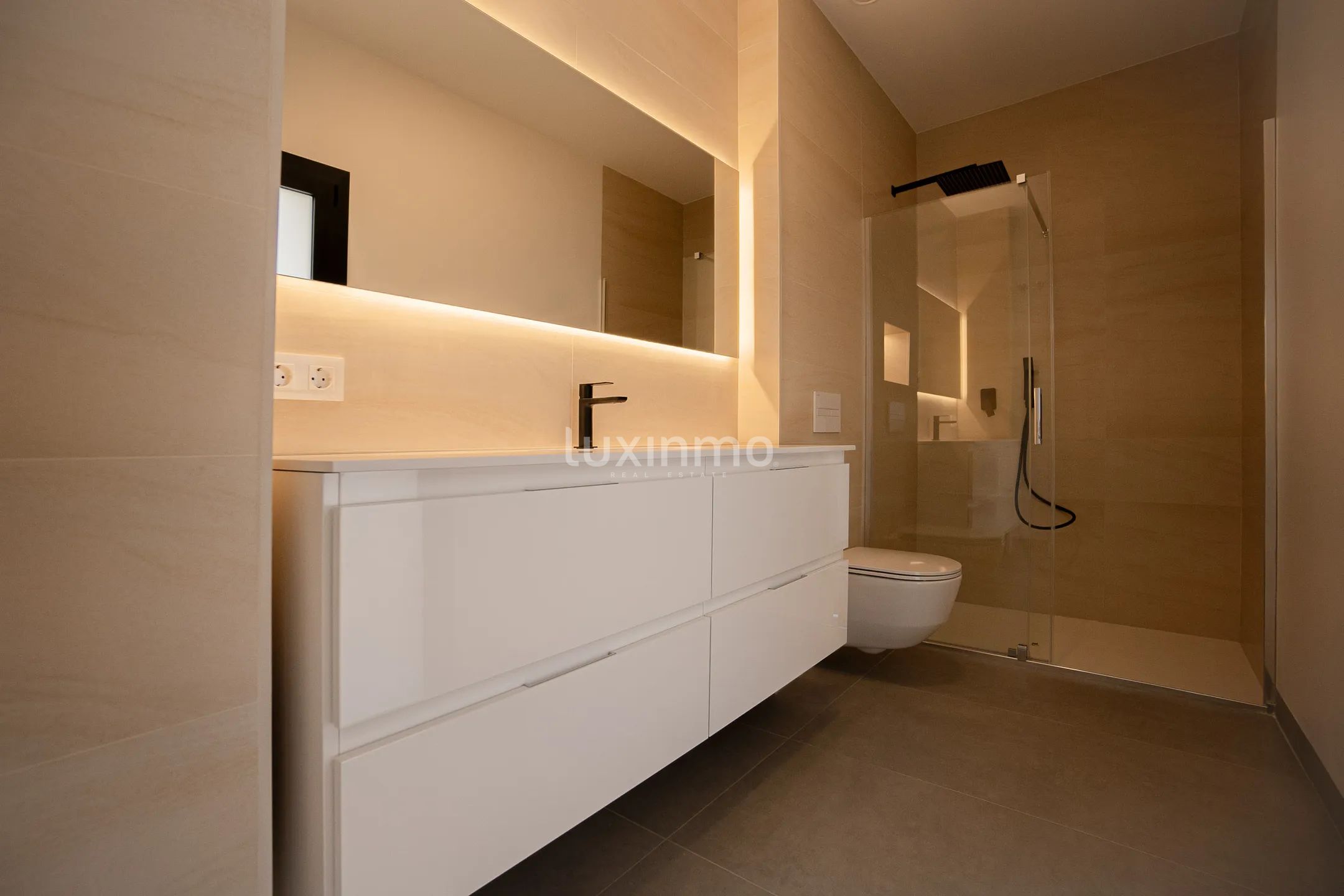 Detached villa in the urbanization of Sierra Cortina — photo 15