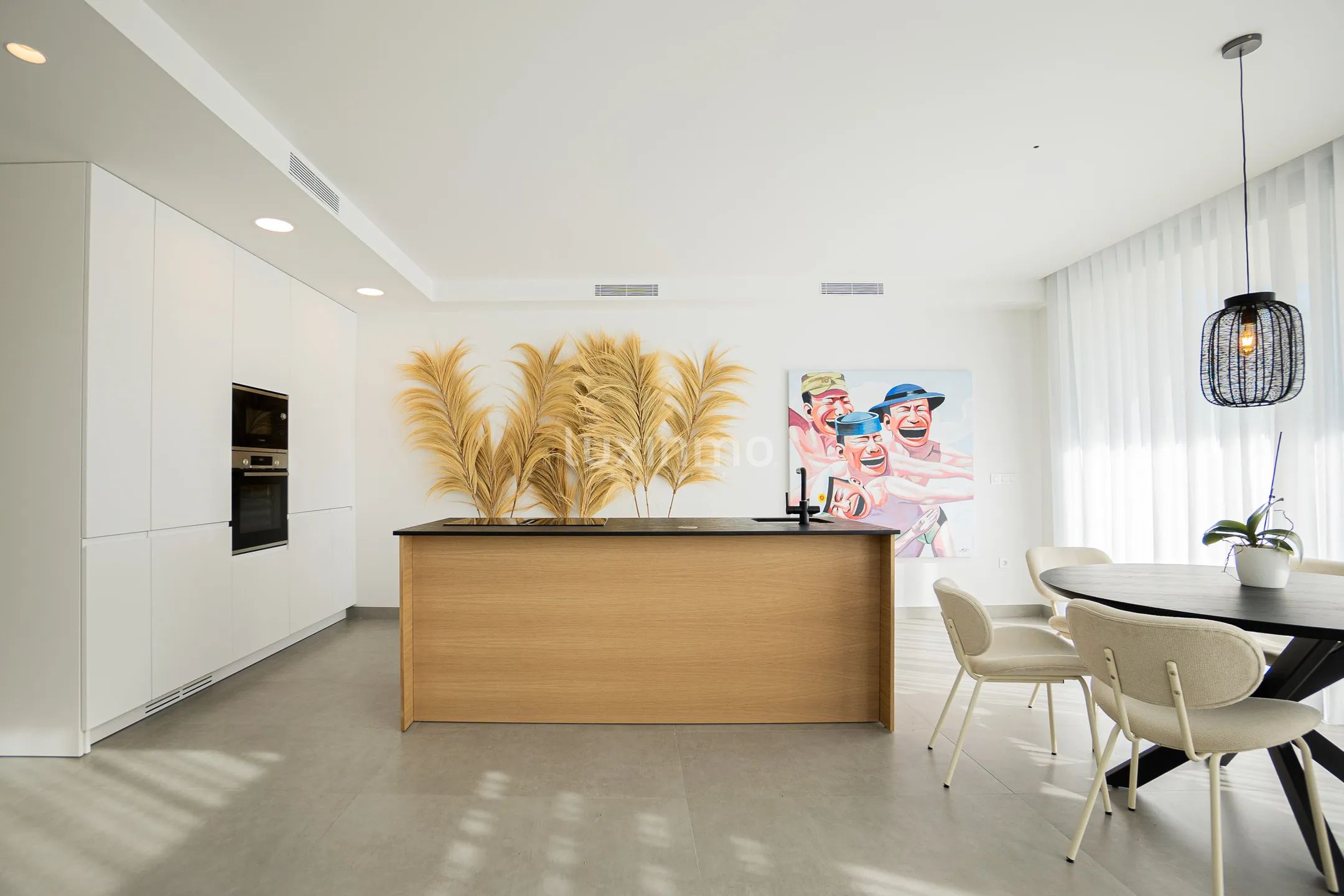 Detached villa in the urbanization of Sierra Cortina — photo 4