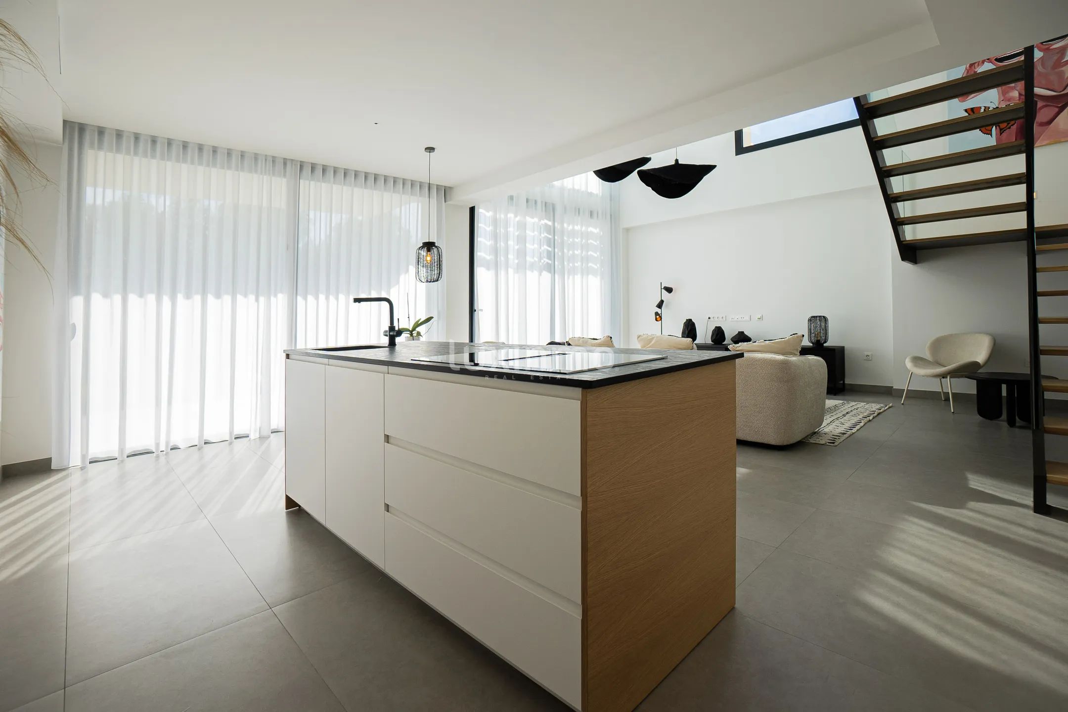 Detached villa in the urbanization of Sierra Cortina — photo 5