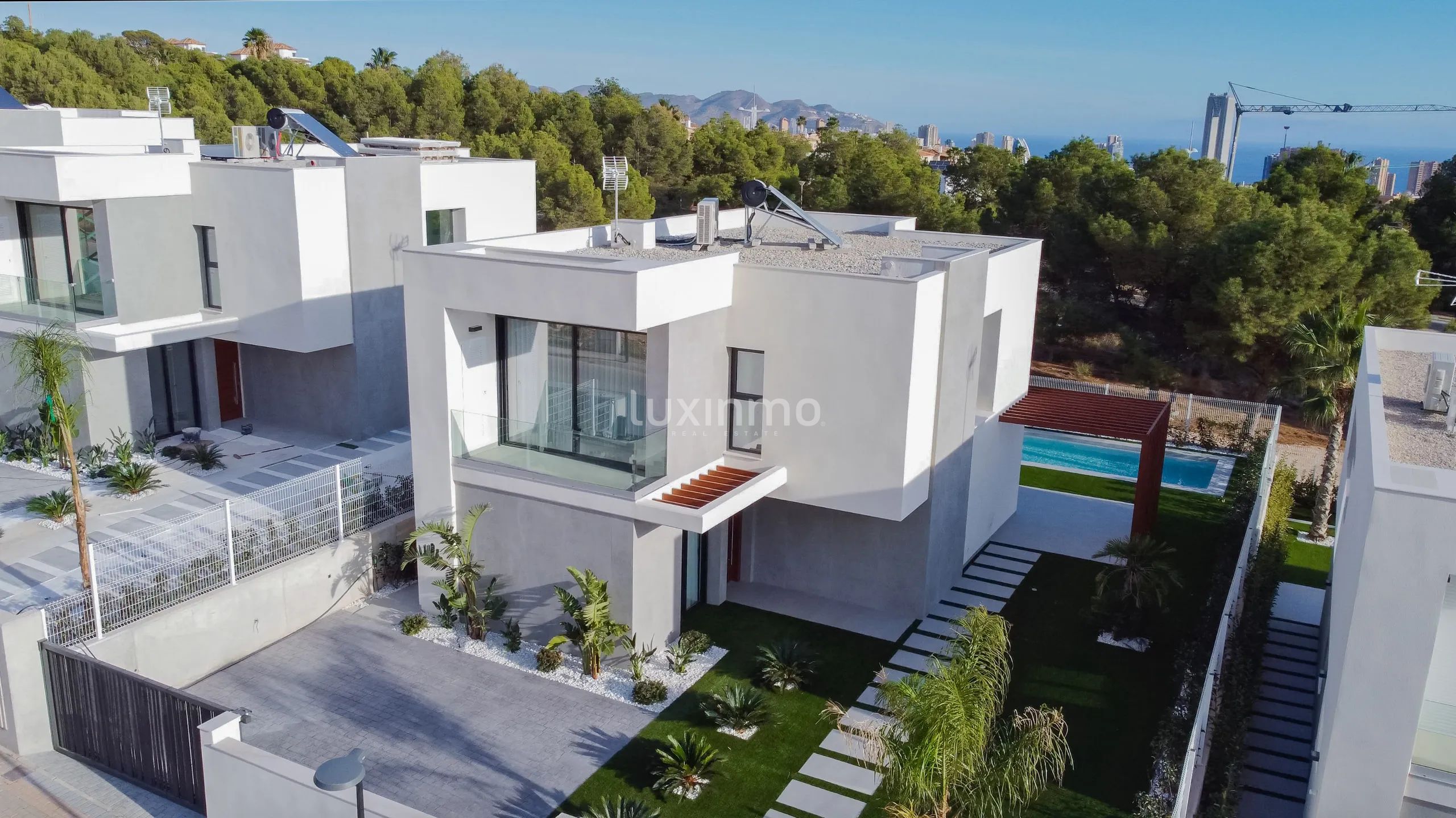 Detached villa in the urbanization of Sierra Cortina — photo 21