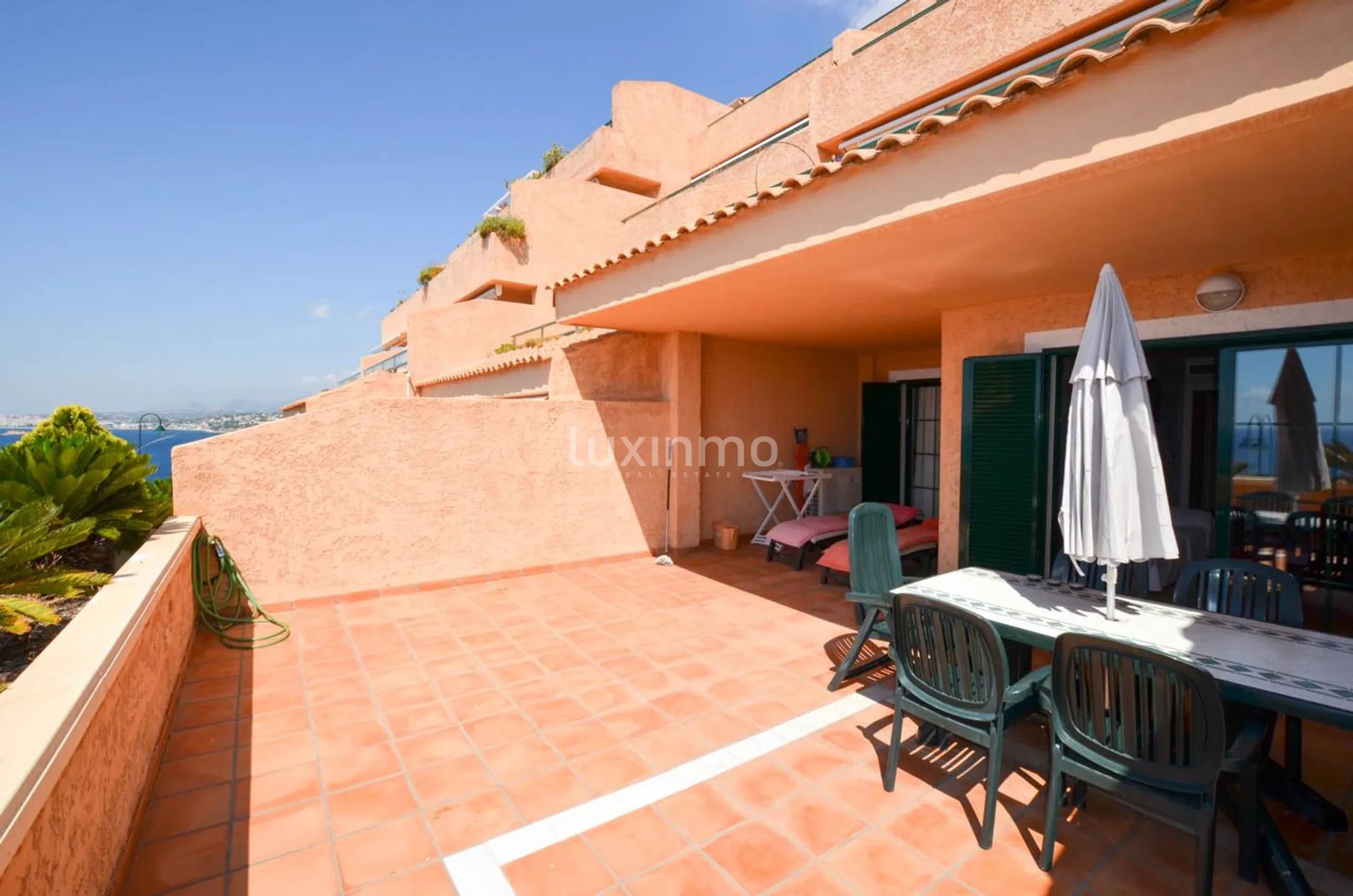 Apartamento soleado en primera línea de playa en Mascarat Altea — photo 11