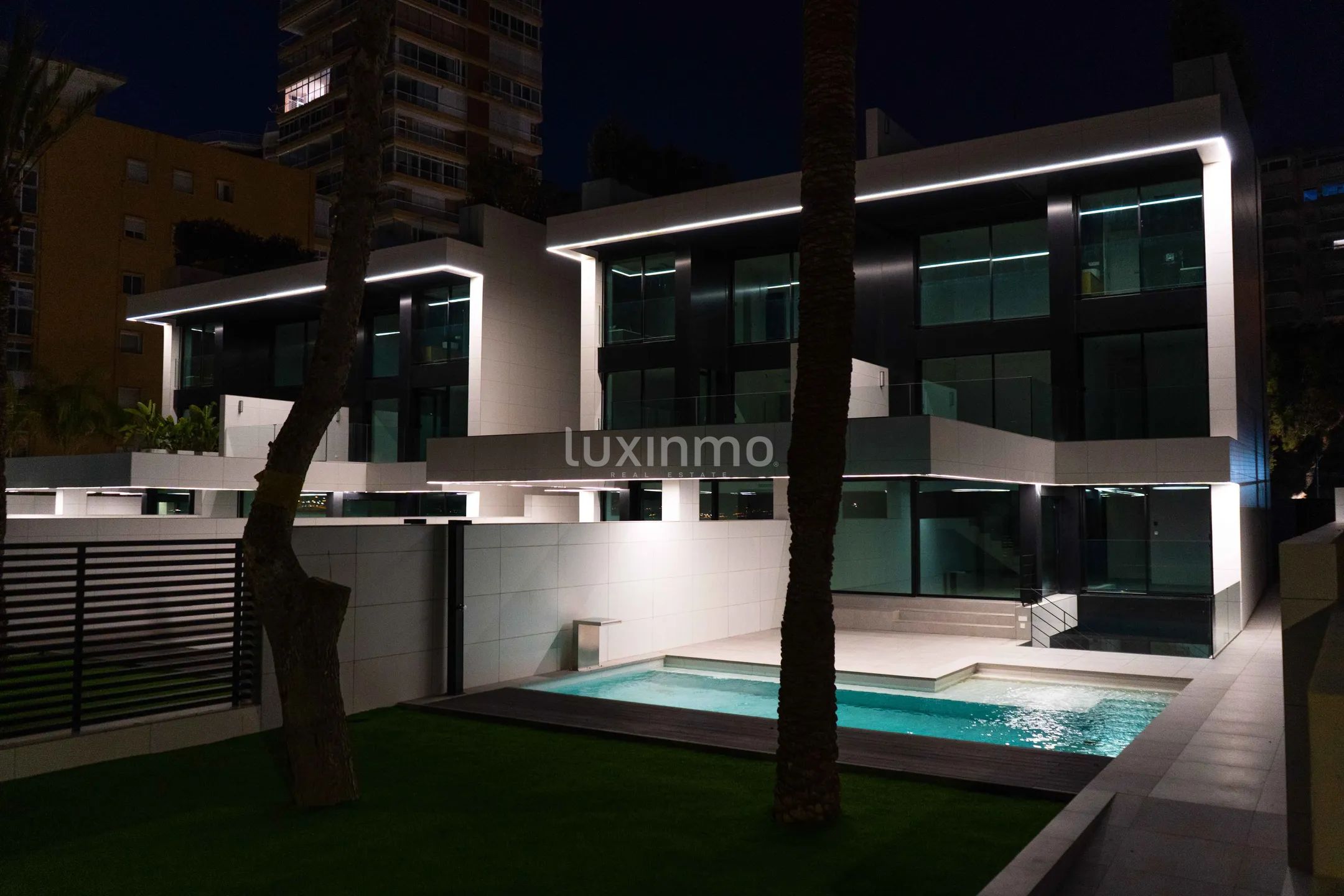 Вилла на первой береговой линии в Кампейо Аликанте — photo 38