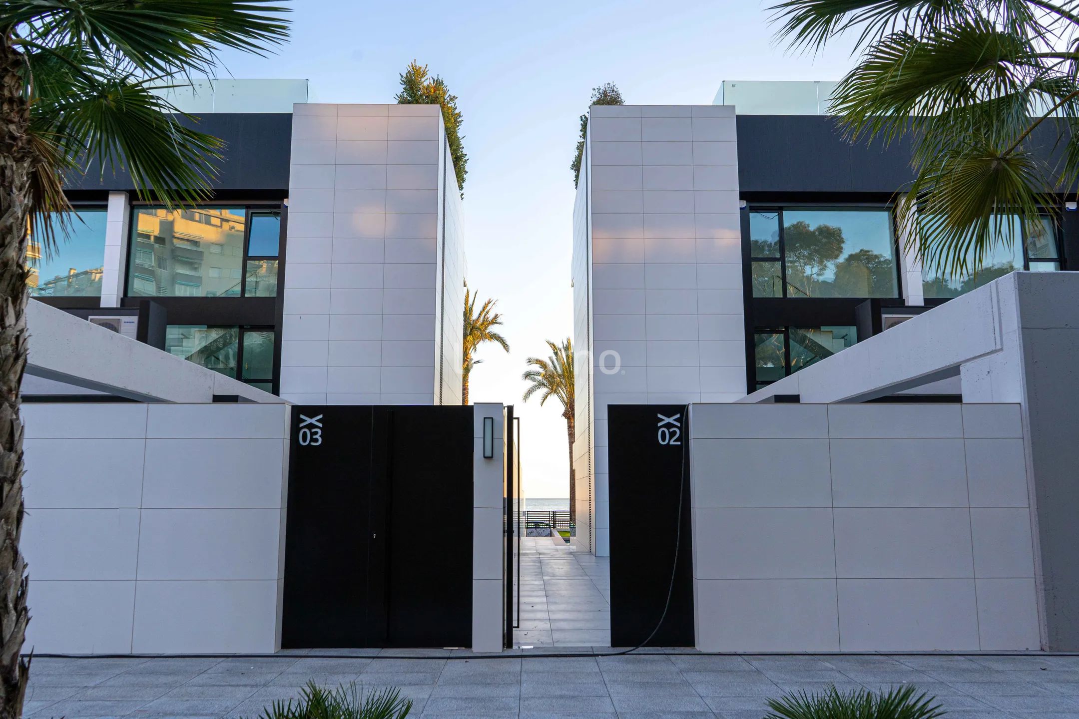 Вилла на первой береговой линии в Кампейо Аликанте — photo 25