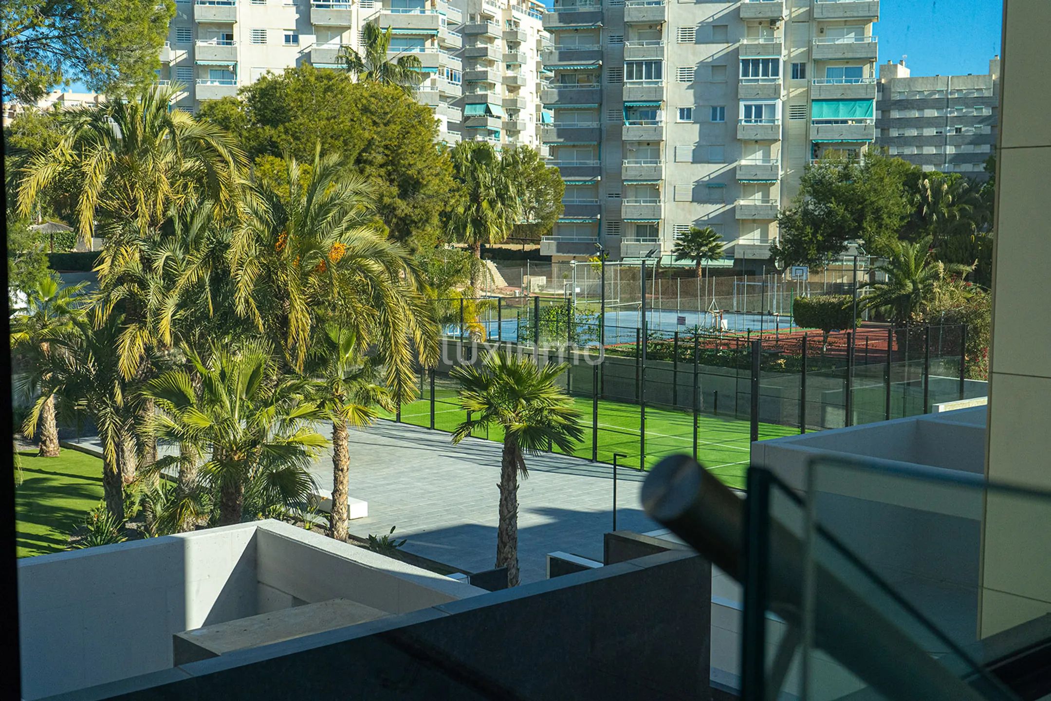 Вилла на первой береговой линии в Кампейо Аликанте — photo 21