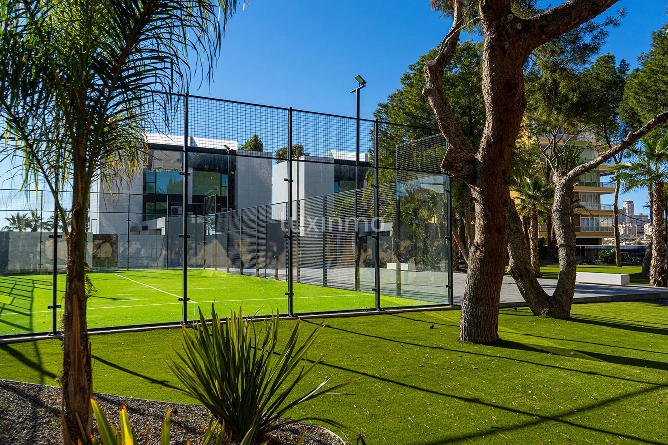 Вилла на первой береговой линии в Кампейо Аликанте — photo 27