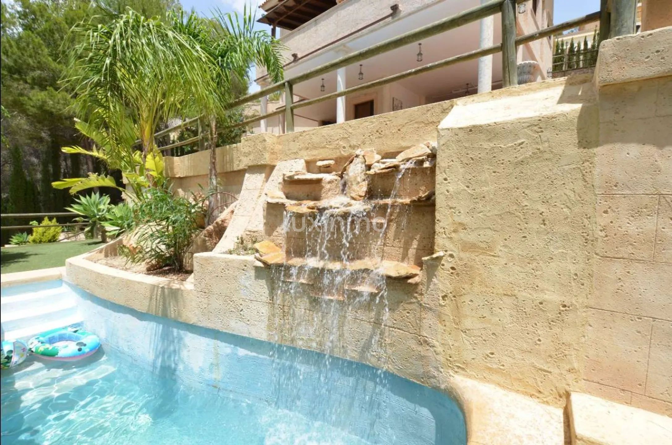 Till salu fyra sovrum mysig Villa i Altea La Vella — photo 35