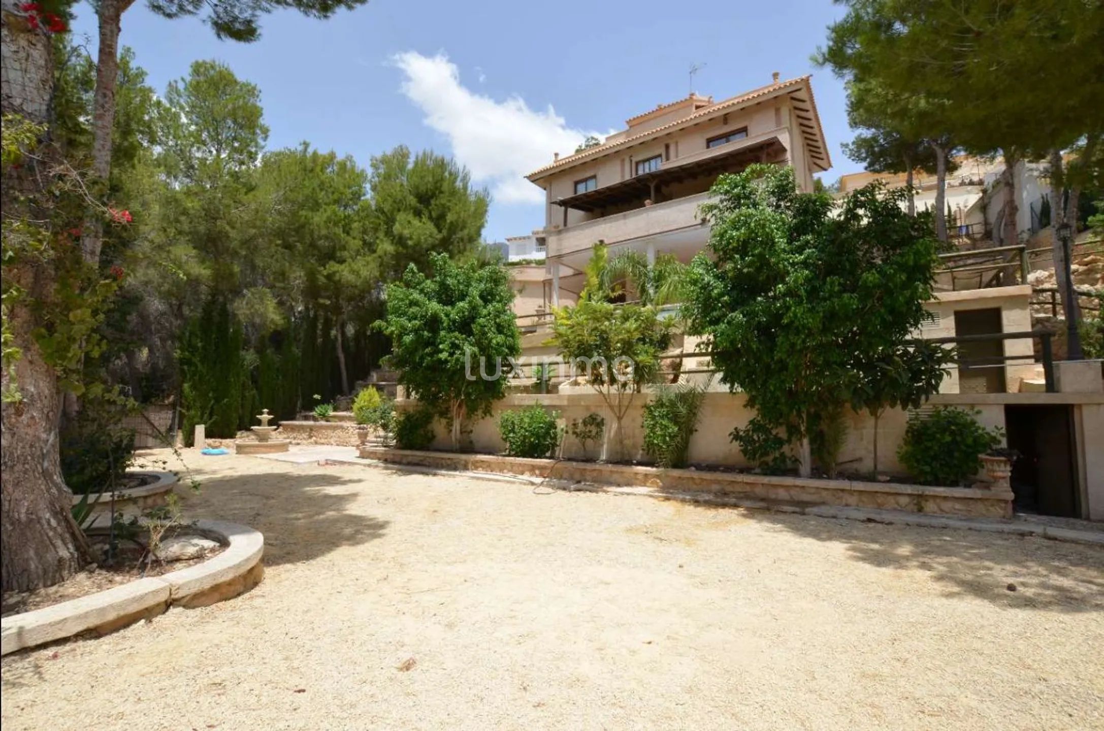 Przytulna willa z czterema sypialniami na sprzedaż w Altea la Vella — photo 33