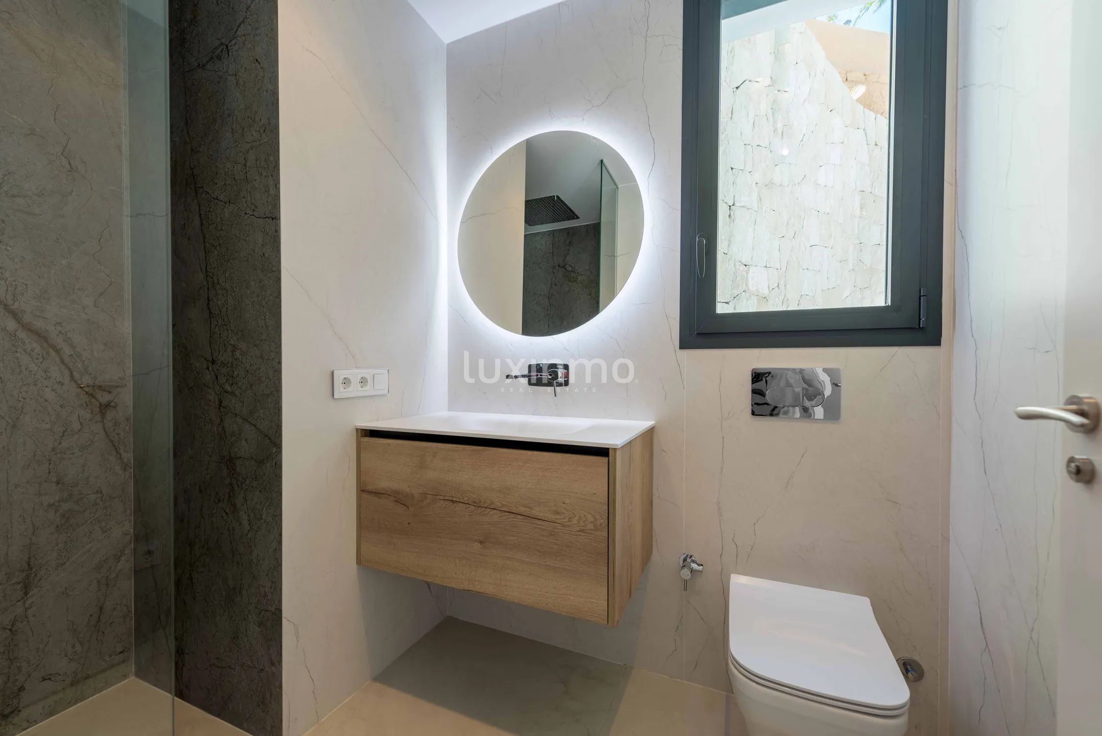 Nouveaux appartements à vendre sur le front de mer à Benidorm — photo 12