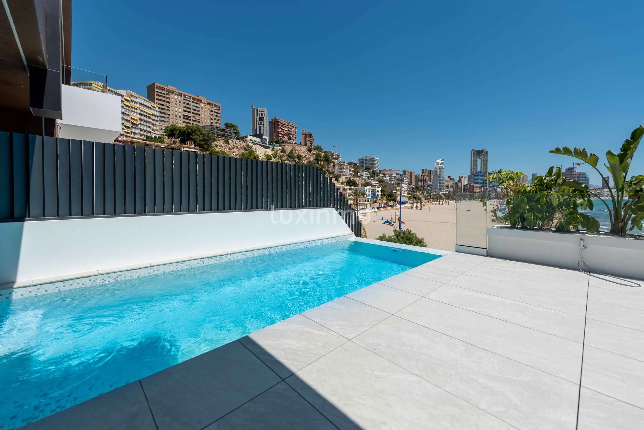 Nouveaux appartements à vendre sur le front de mer à Benidorm — photo 11